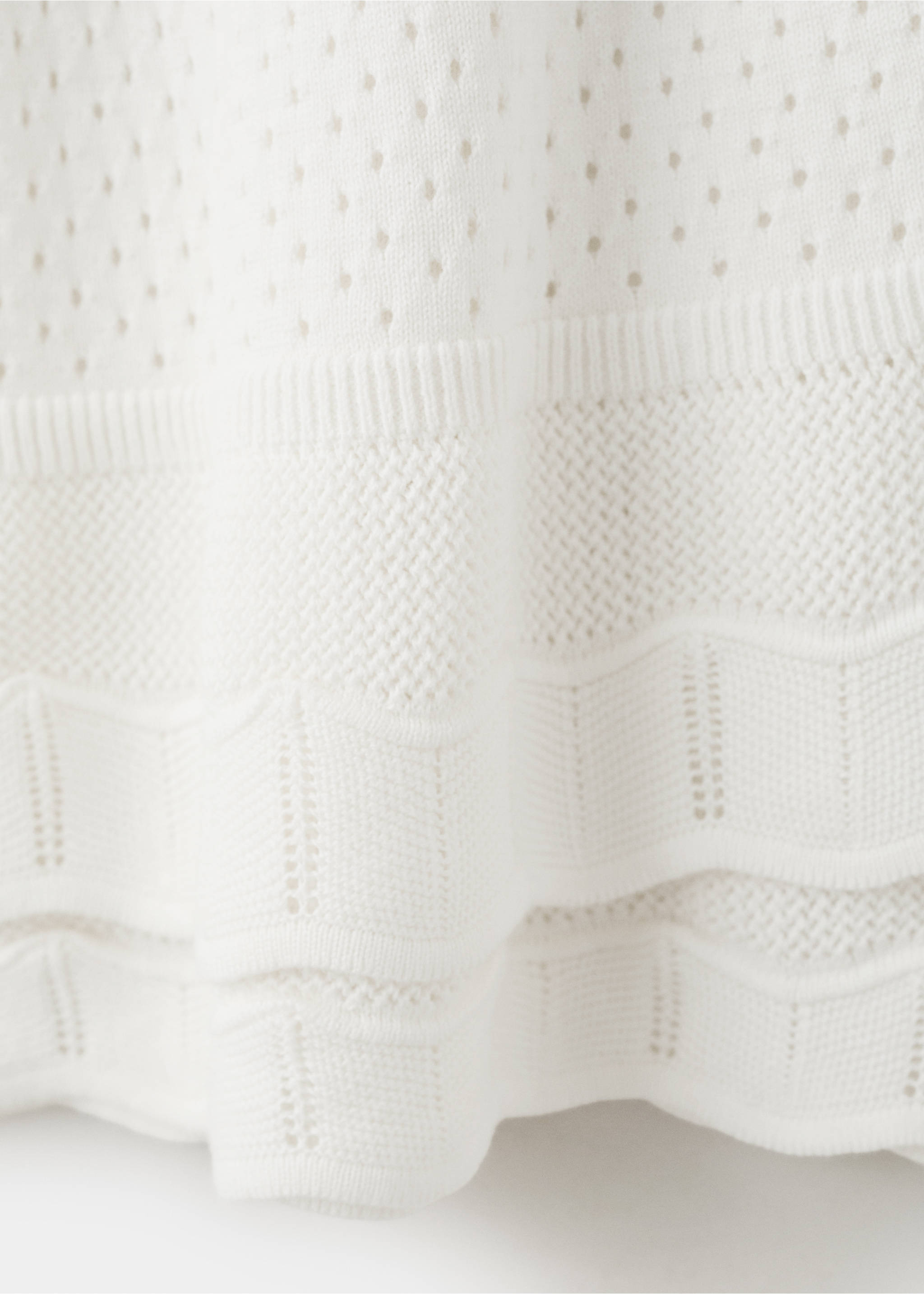 Crochet ruffled skirt - Details of the article 8, White. Ref: 27089209-00.