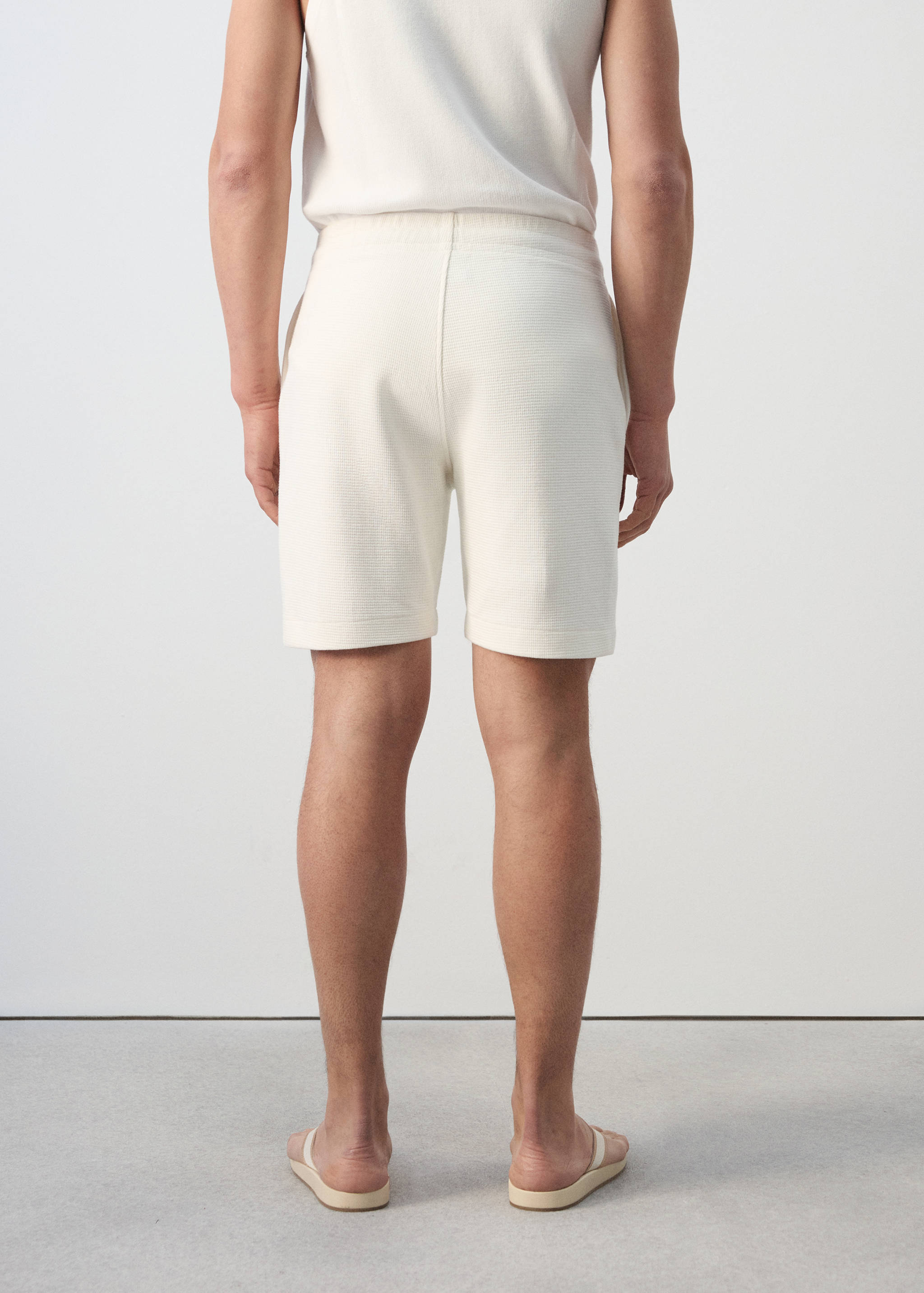 100% cotton bermuda shorts - Reverse of the article