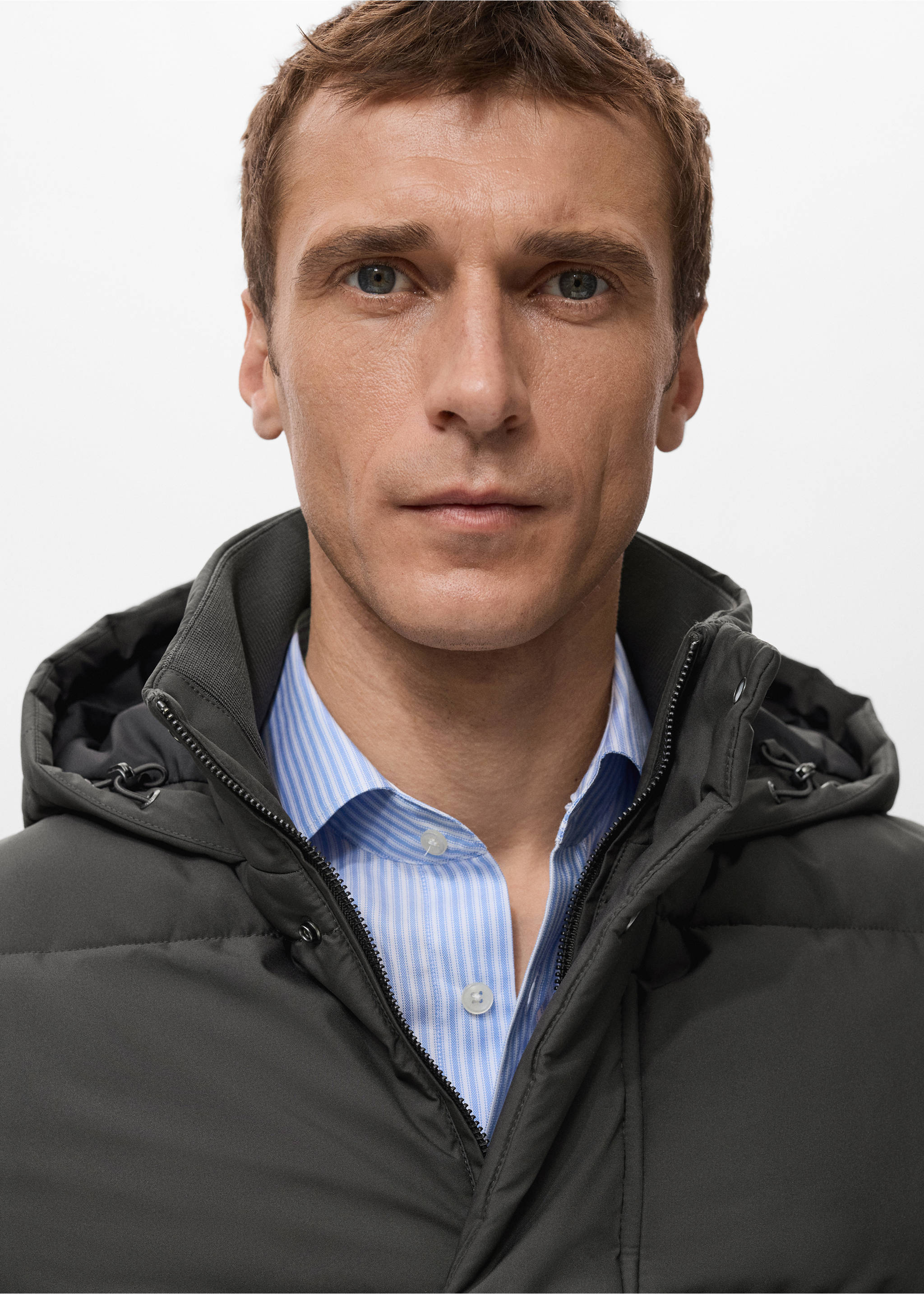 Anorak corto acolchado water repellent - Detalle del artículo 1, Gris. Ref: 27091175-00.