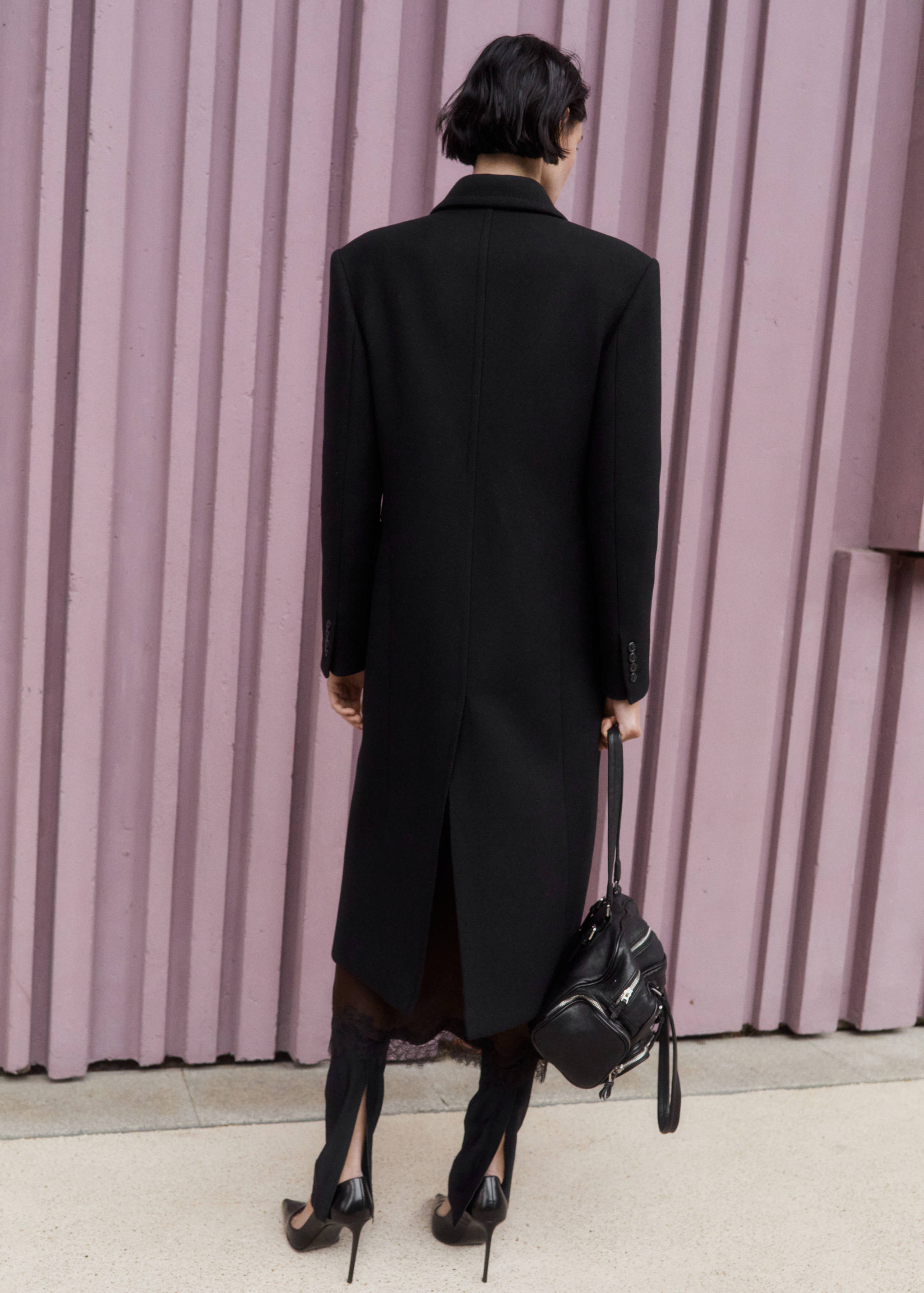 Double-breasted wool coat - Reverse of the article