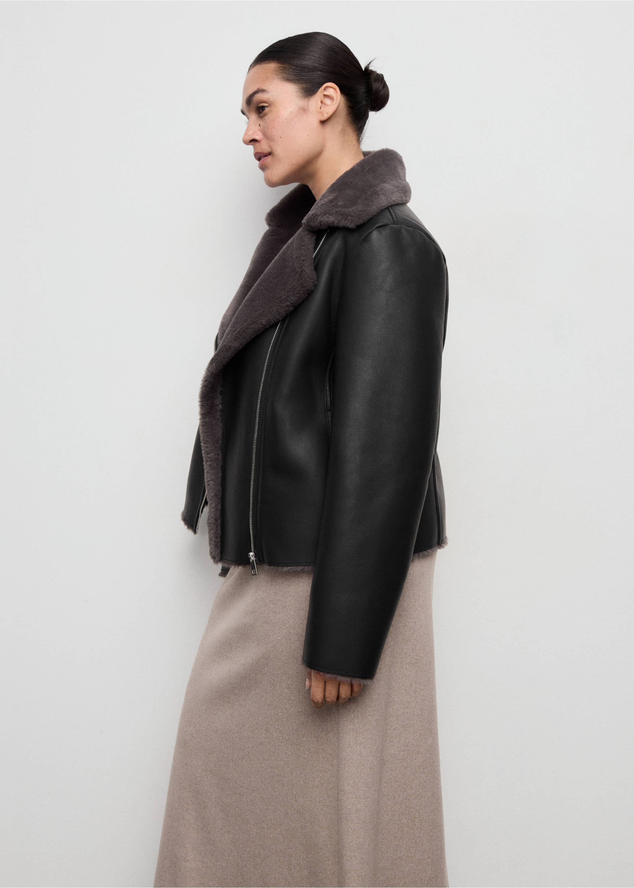 Veste biker fourrure synthétique - Détail de l'article 5, Noir. Ref: 27091187-00.