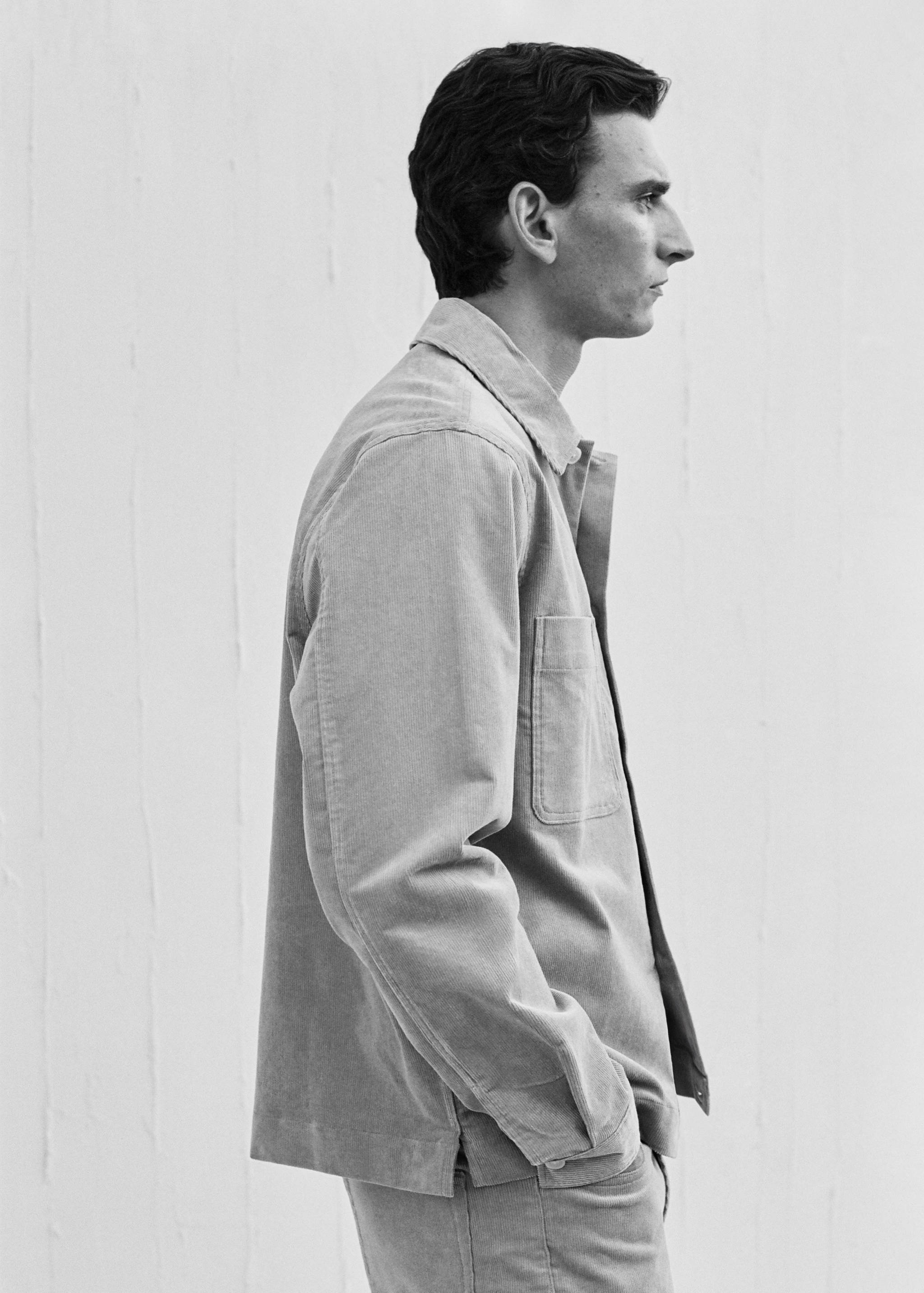 Corduroy overshirt with pockets - Details of the article 9