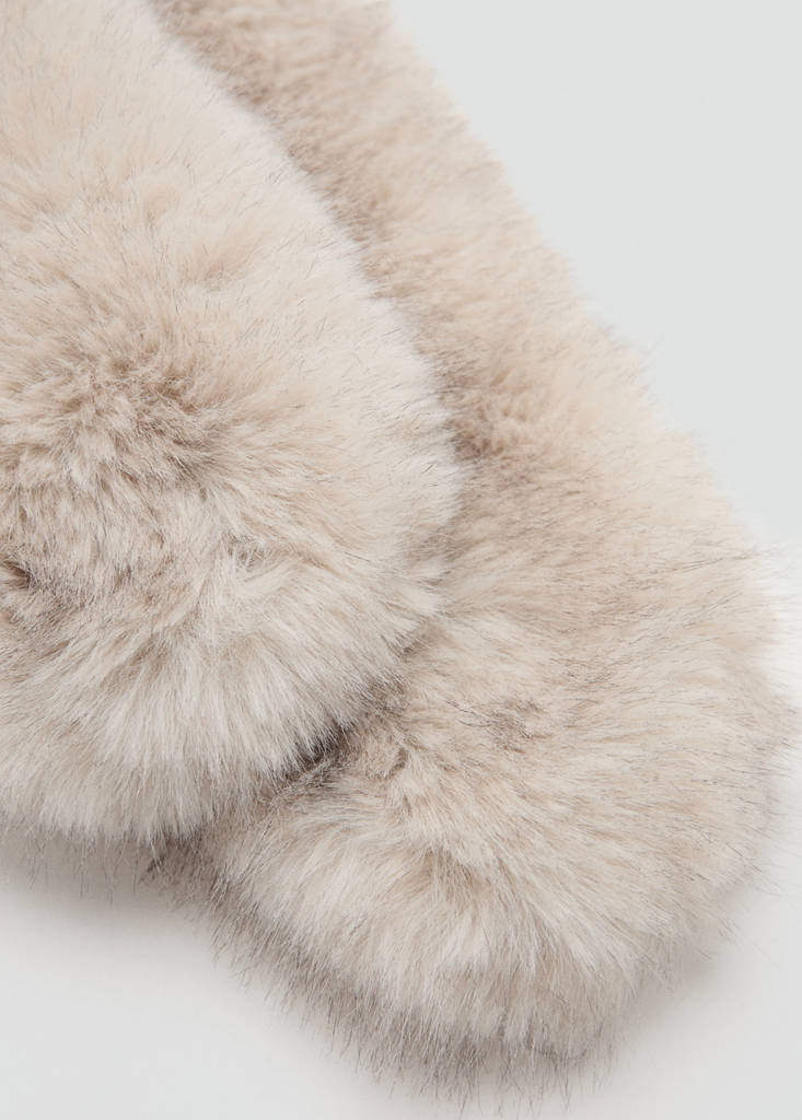 Faux-fur scarf — Beige