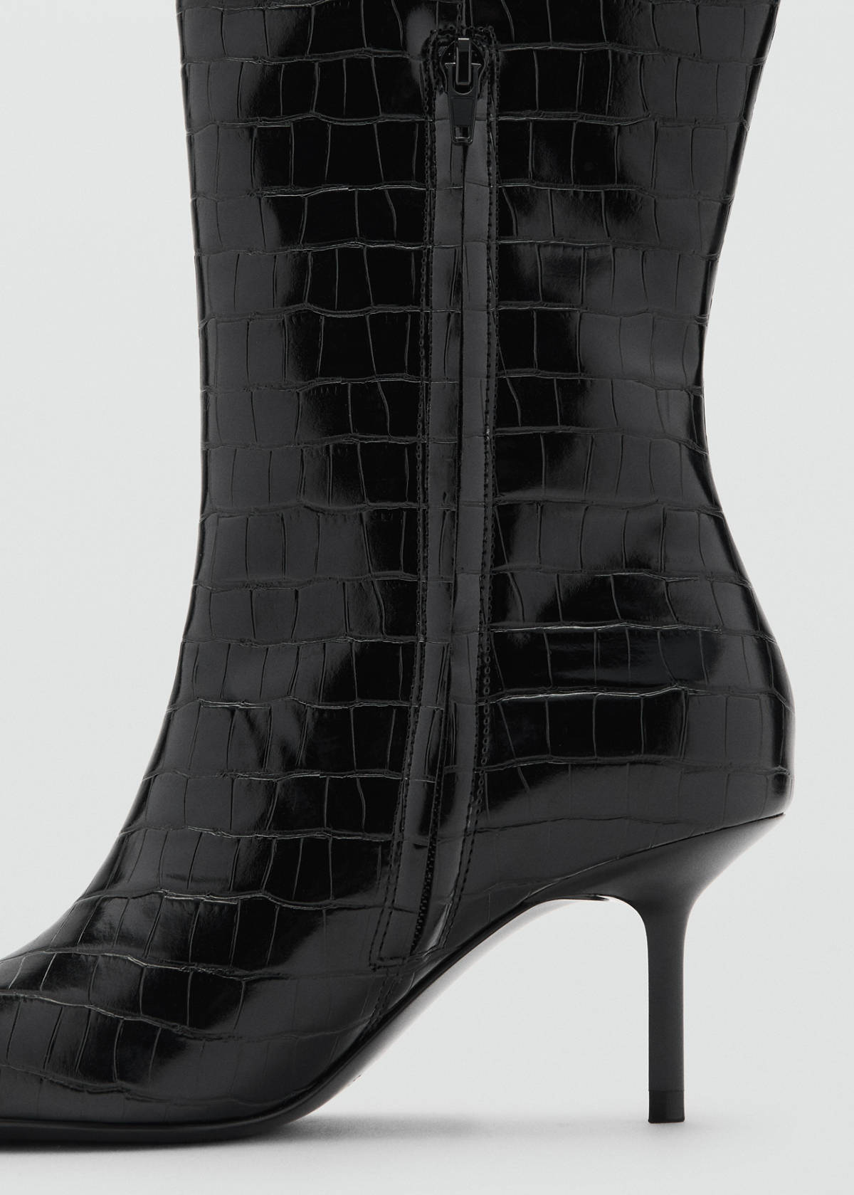 Croc-effect boots — Black