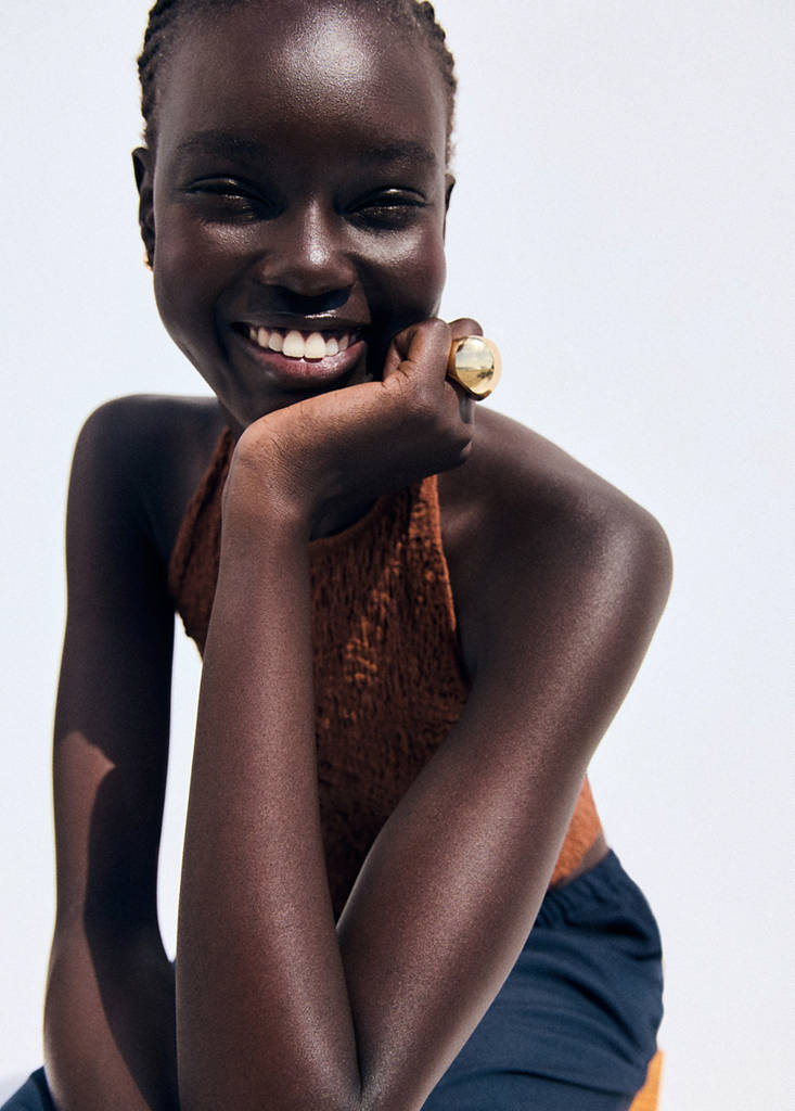 Metallic volume ring — Gold