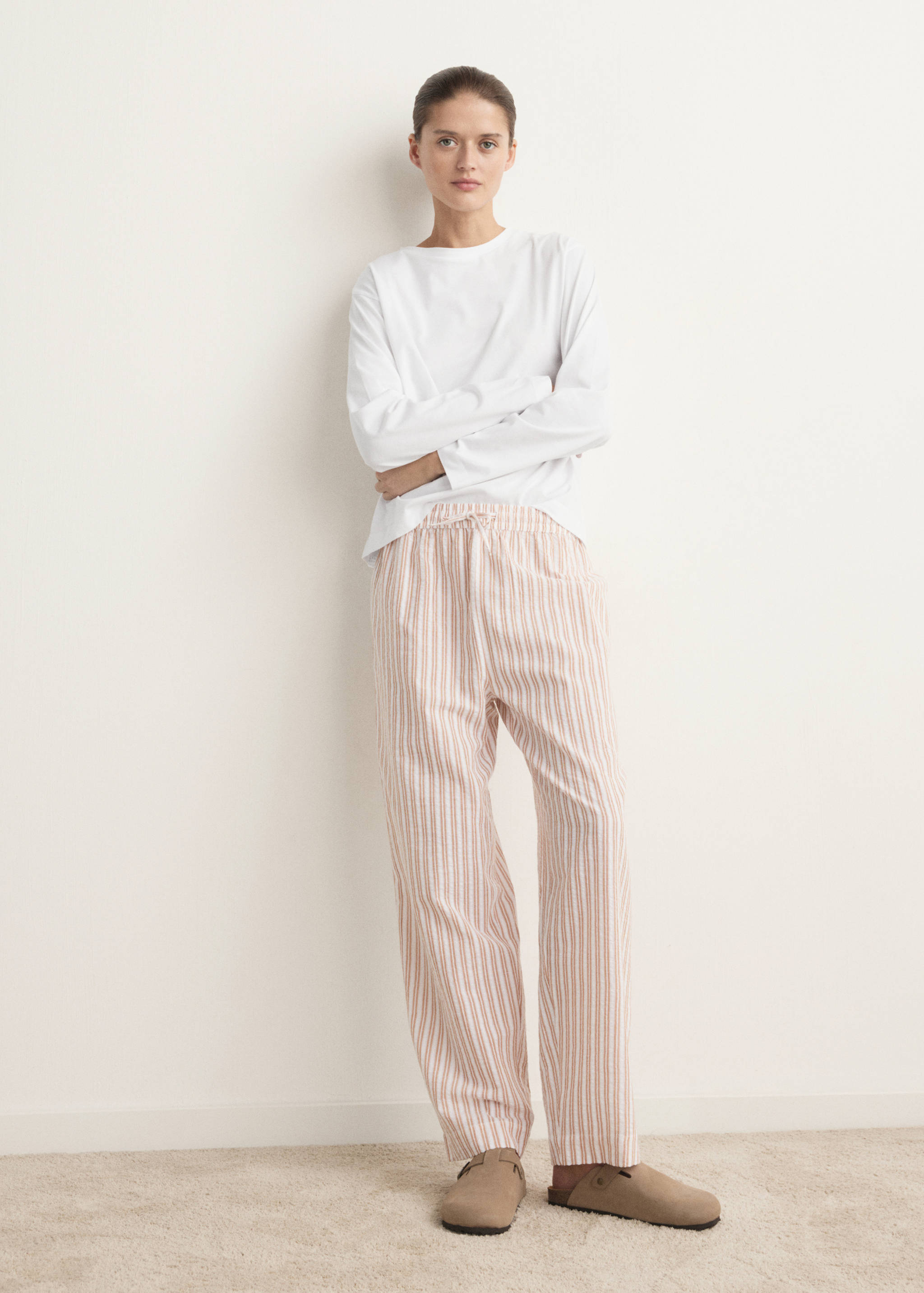 Two-piece cotton striped pyjamas - General plane