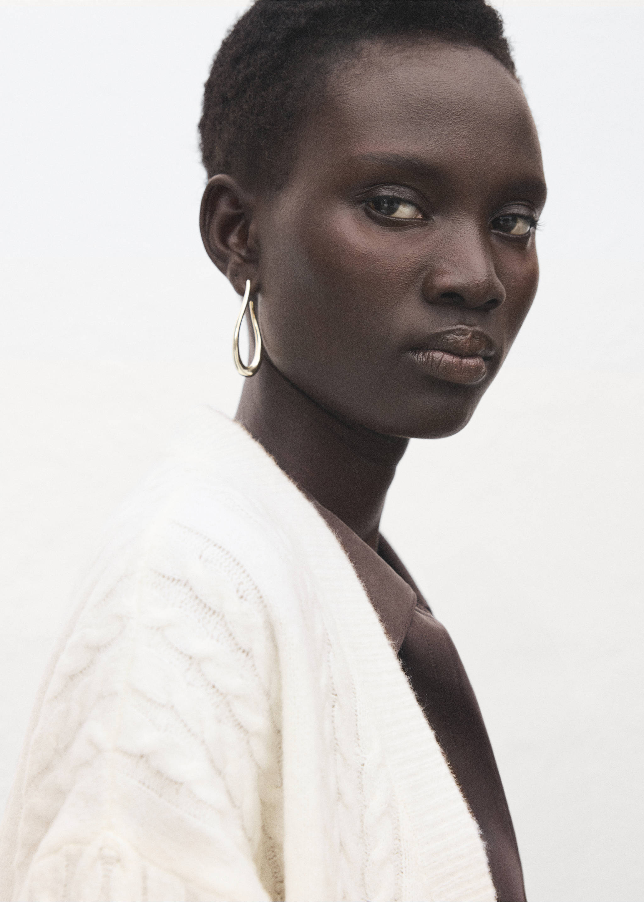 Cárdigan punto trenzado - Detalle del artículo 1, Crudo. Ref: 27091215-00.