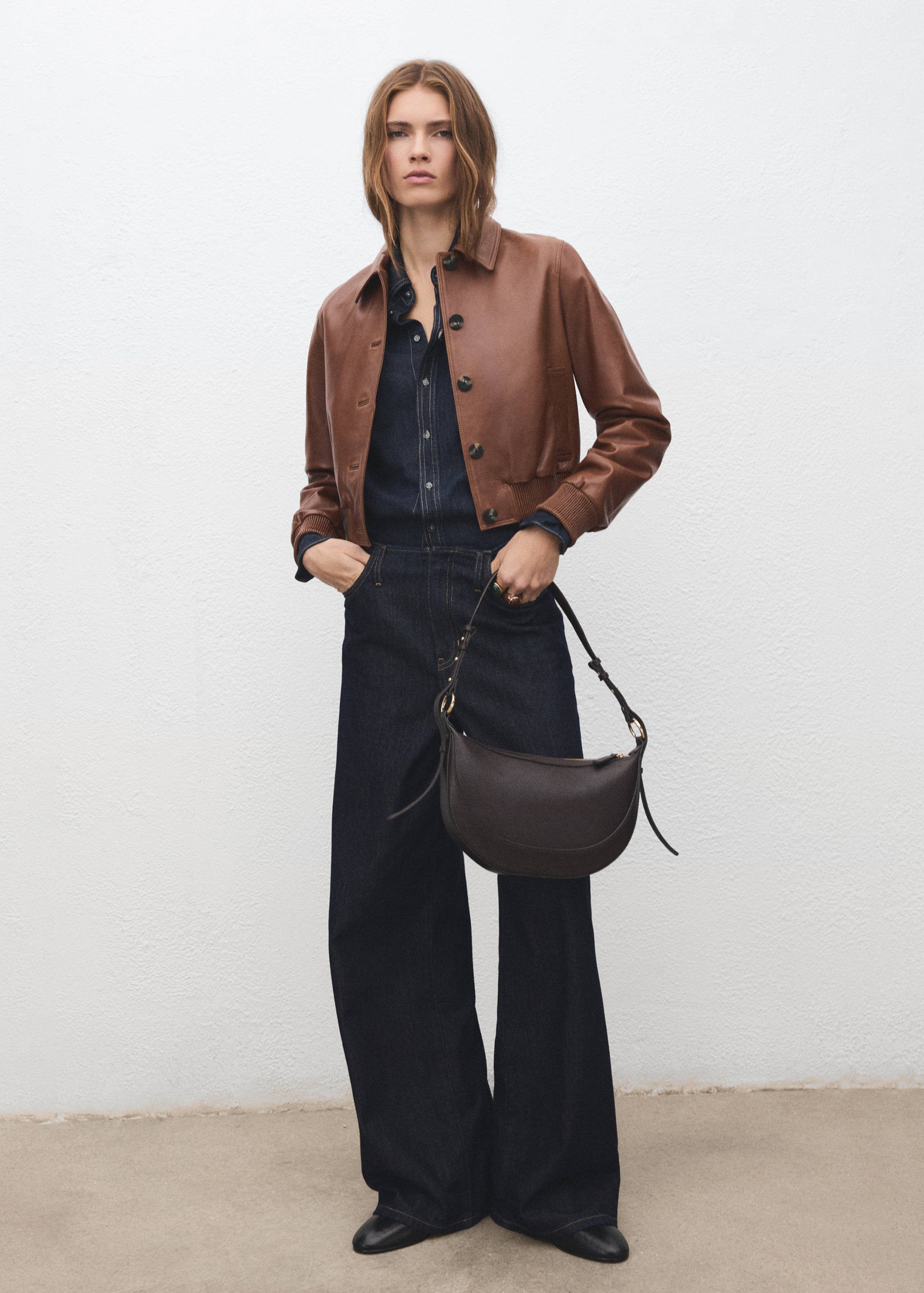 Oval shoulder bag - General plane