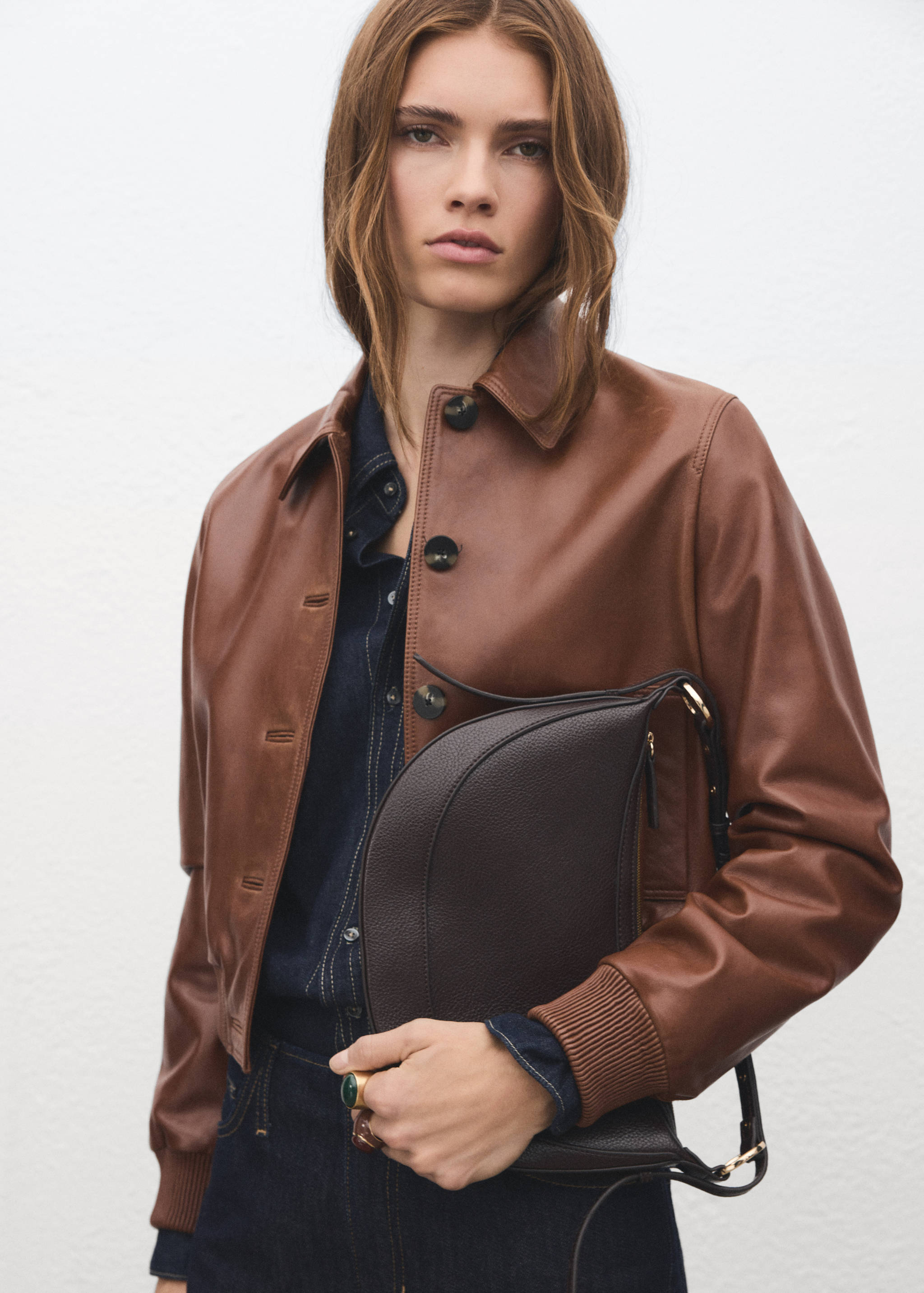Oval shoulder bag - Details of the article 9