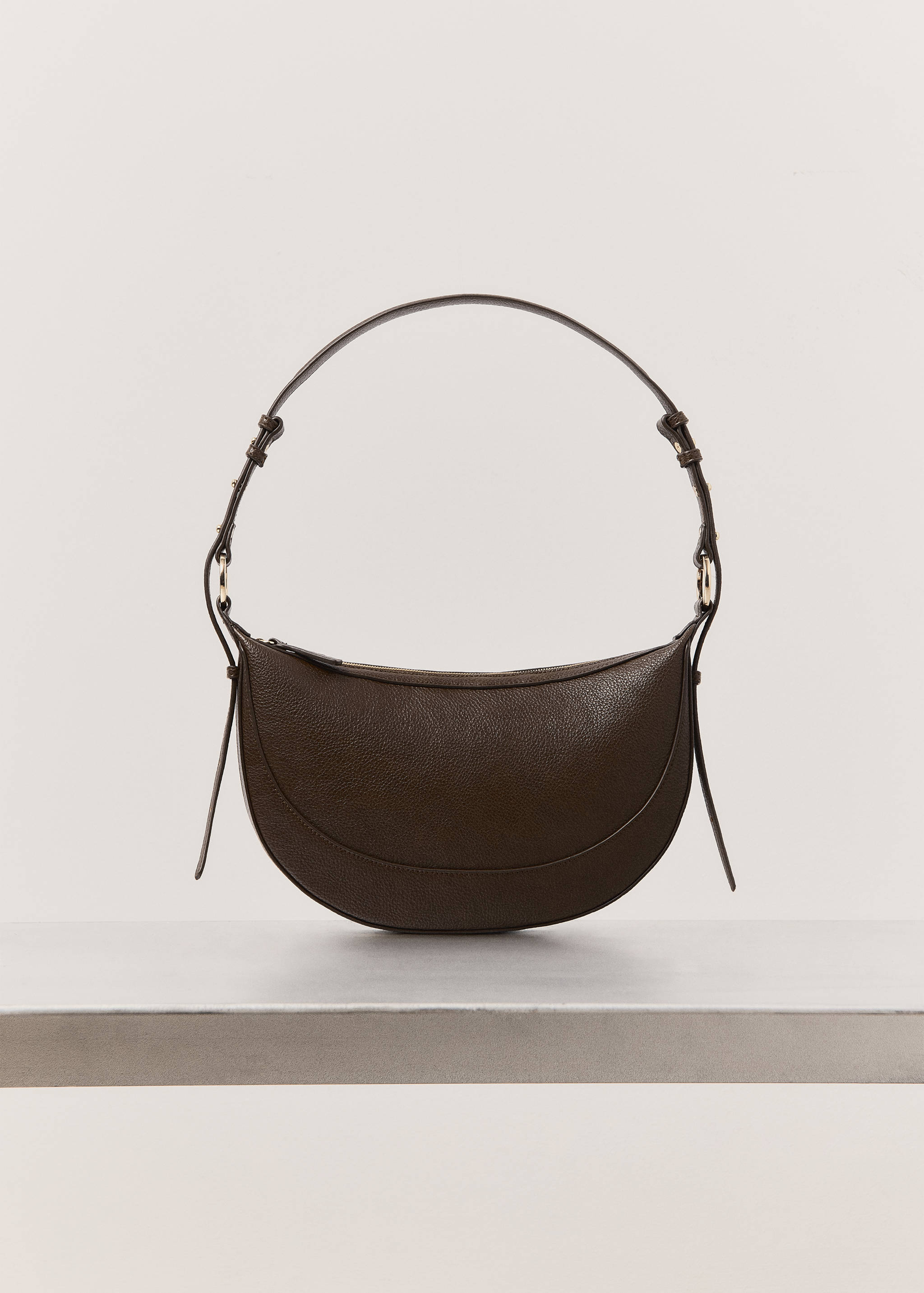 Oval shoulder bag - General plane