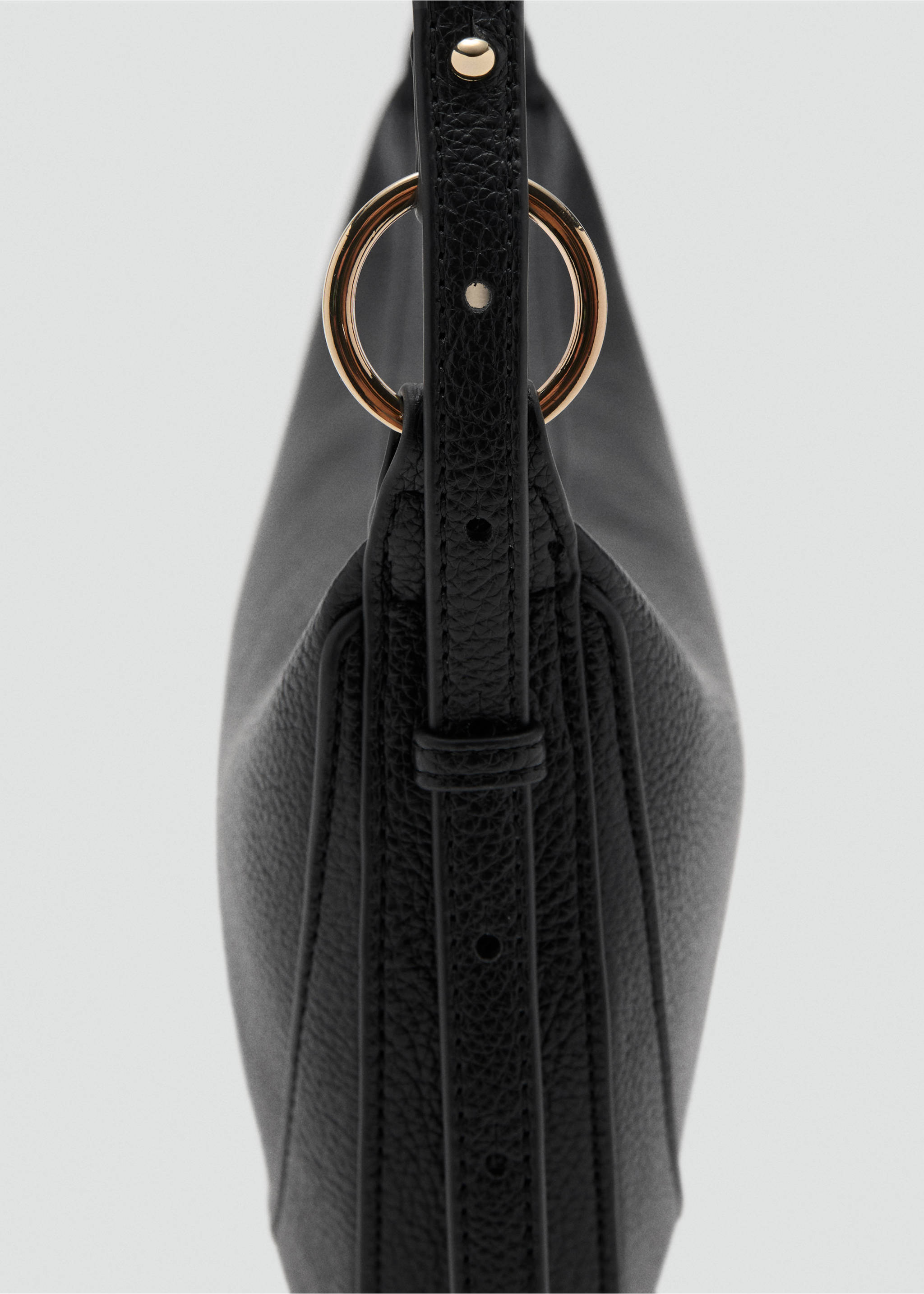 Oval shoulder bag - Details of the article 1, Black. Ref: 27091216-00.