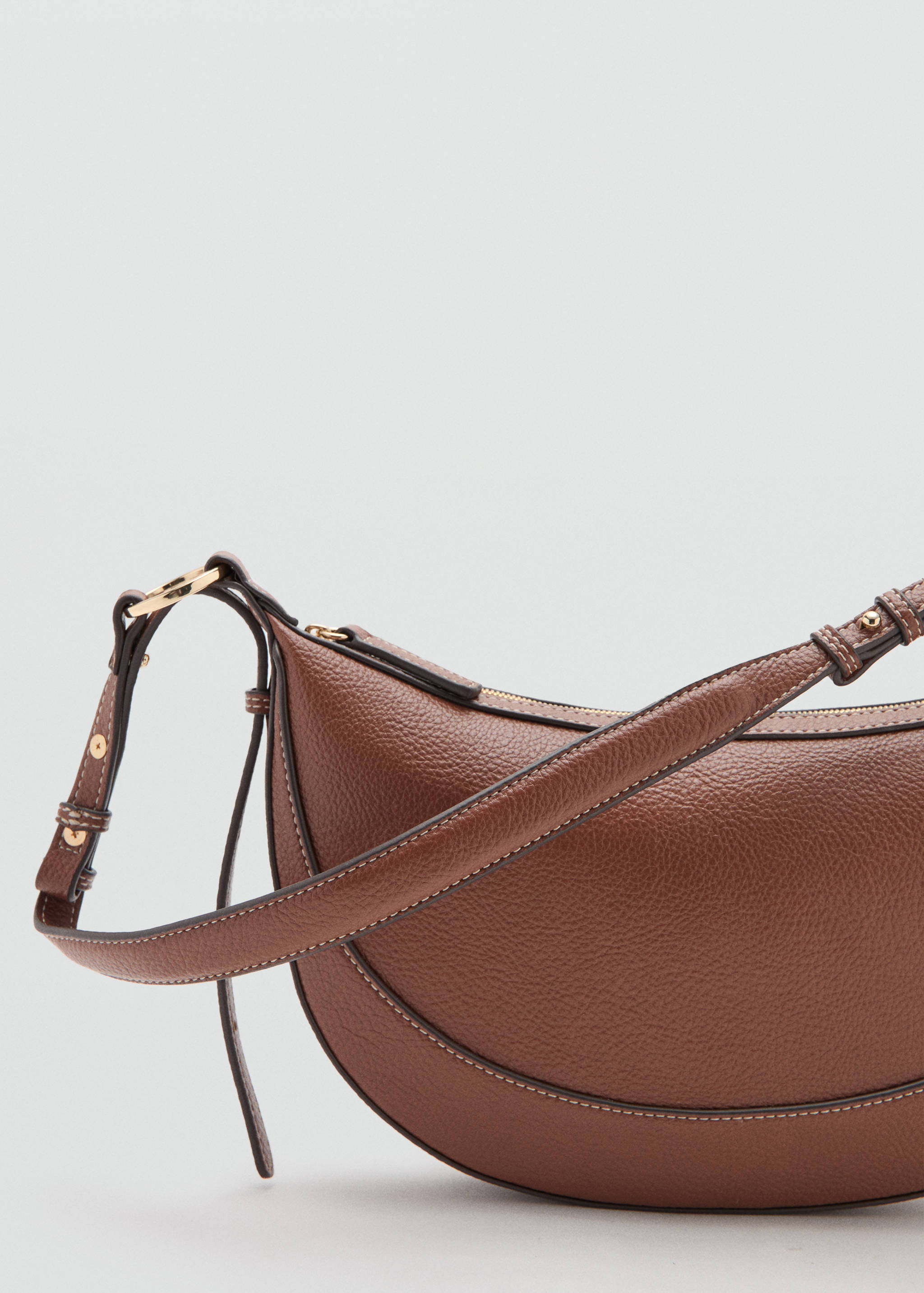 Oval shoulder bag - Details of the article 2