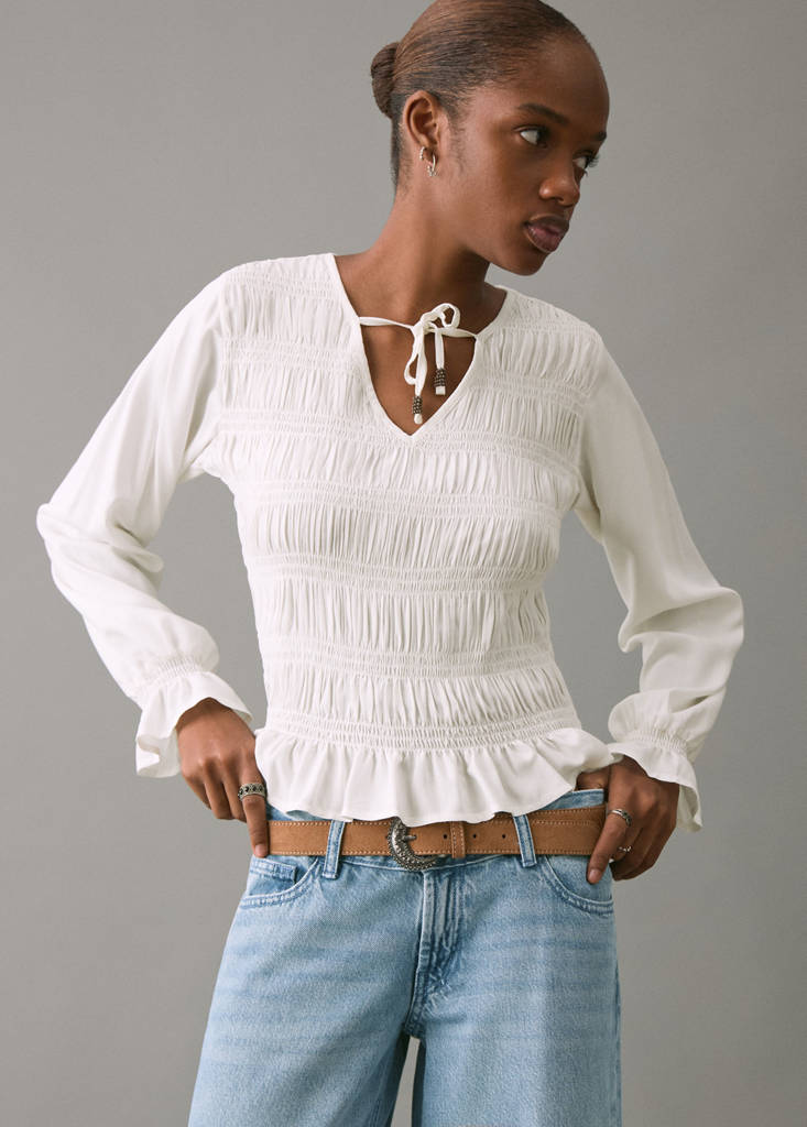 Ruched blouse with ruffles — Off White