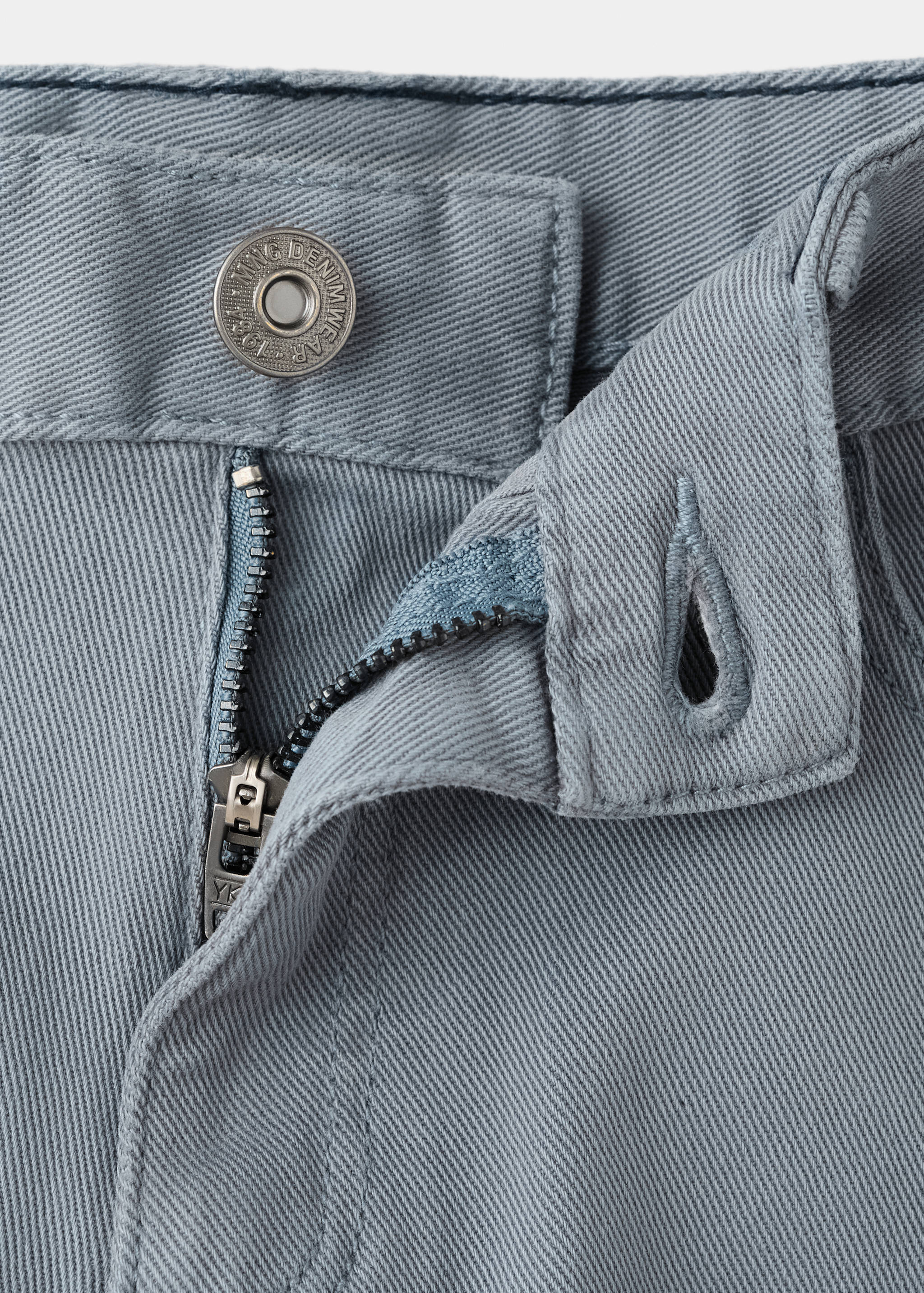 Straight trousers with turn-up hem - Details of the article 8