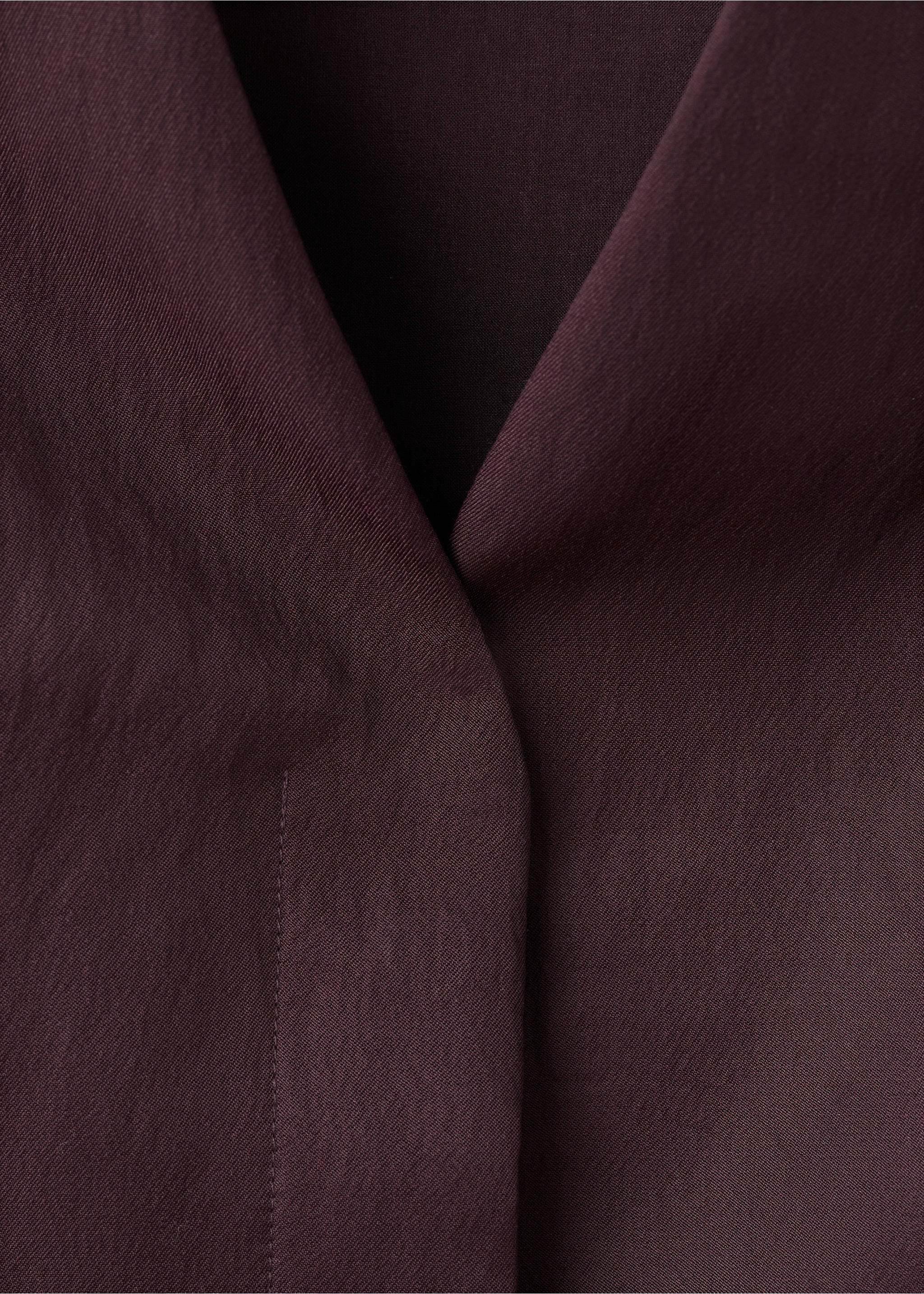 Suit waistcoat with bow - Details of the article 8, Burgundy. Ref: 27091240-00.