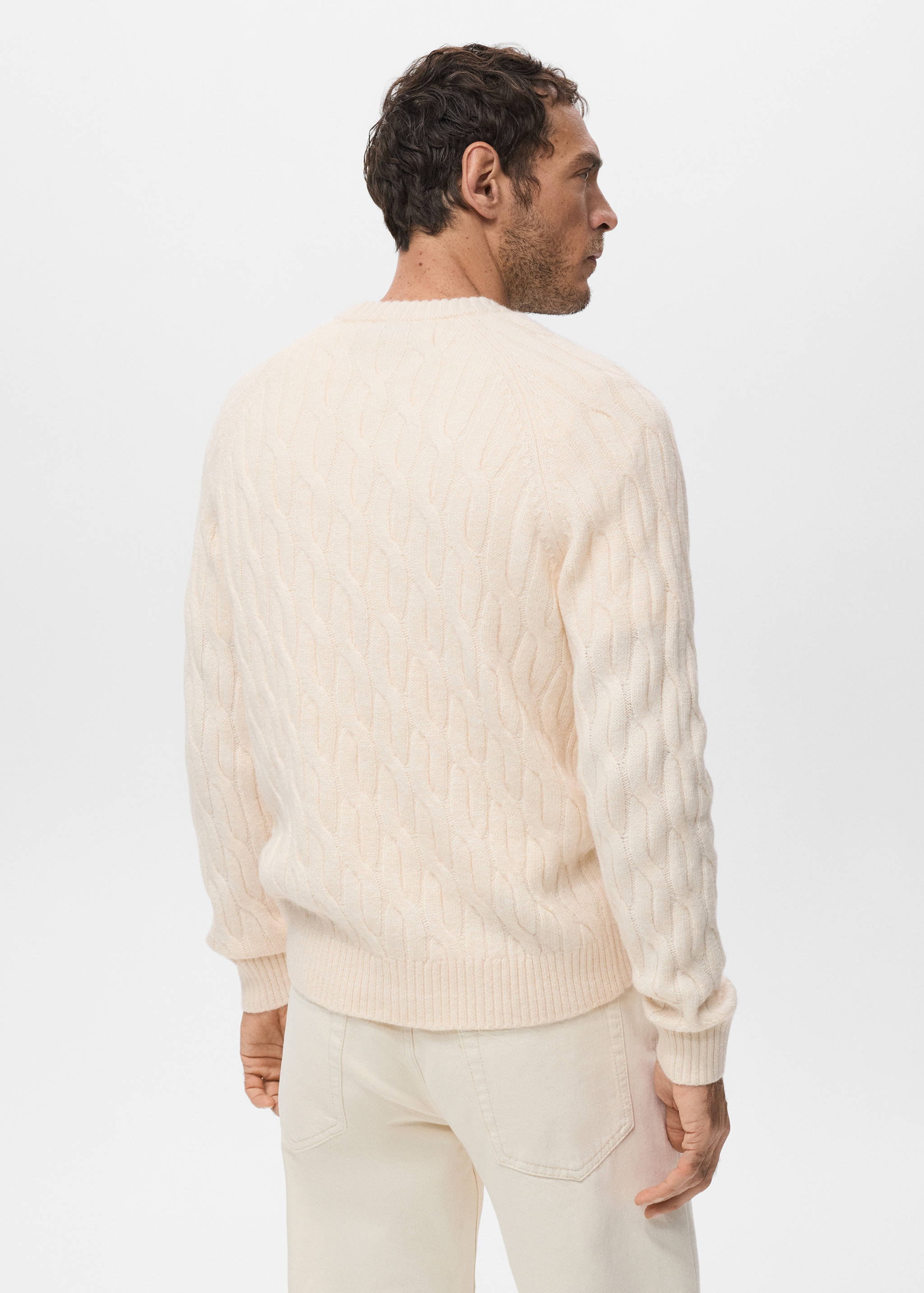 Cable-knit sweater - Reverse of the article