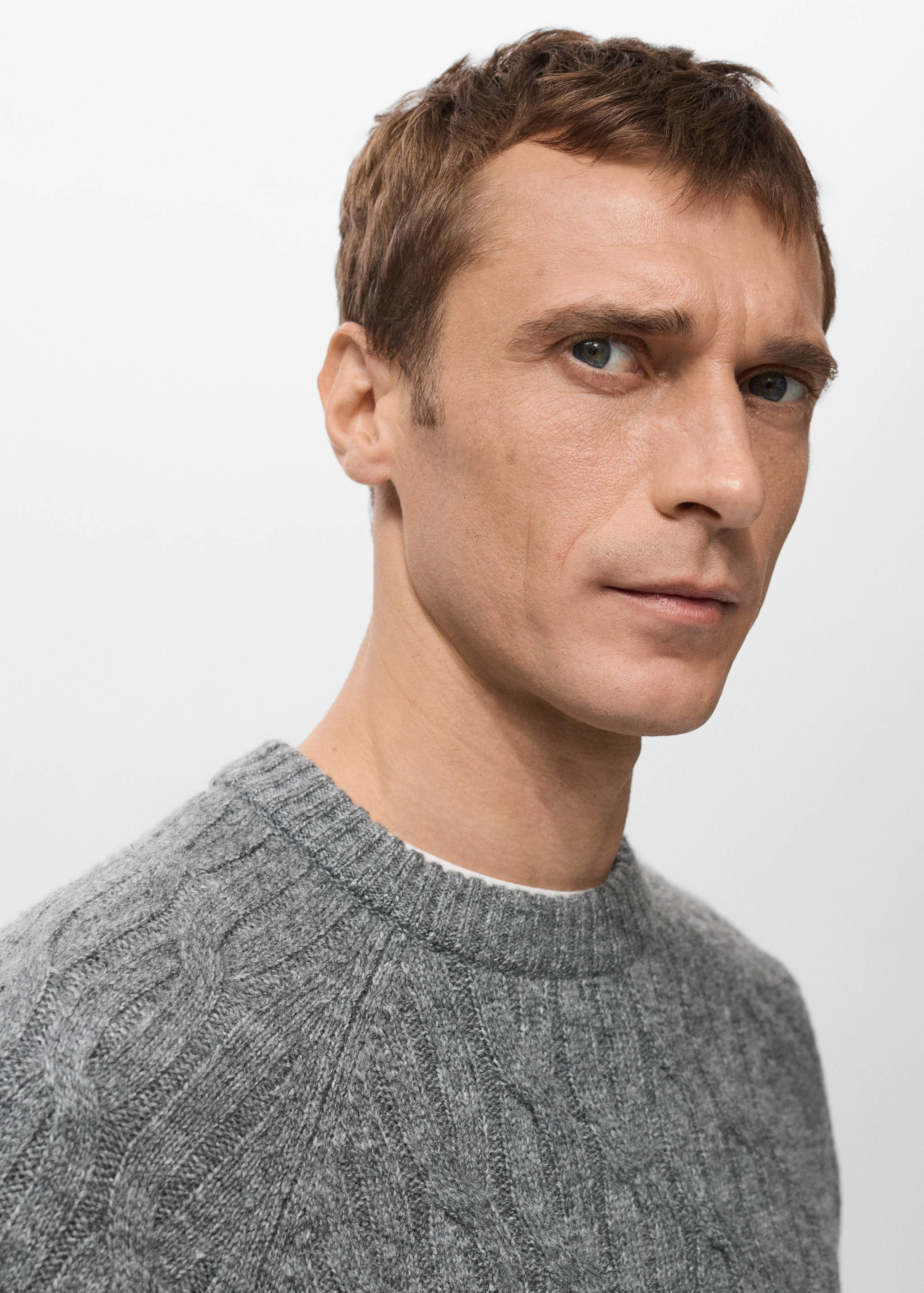 كنزة محبوكة بنمط الجدائل - تفاصيل المنتج 6