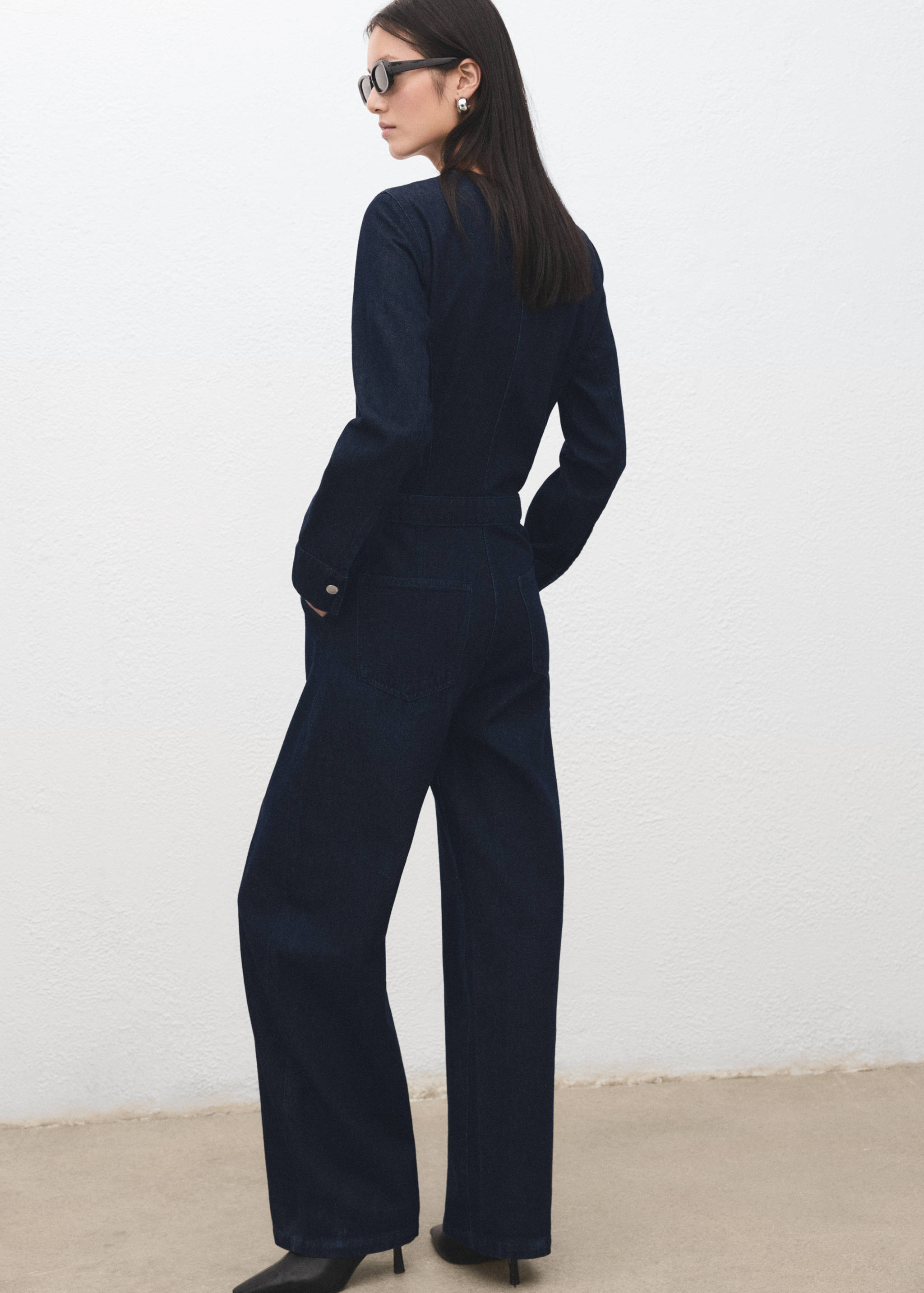 Buttons denim jumpsuit - Reverse of the article