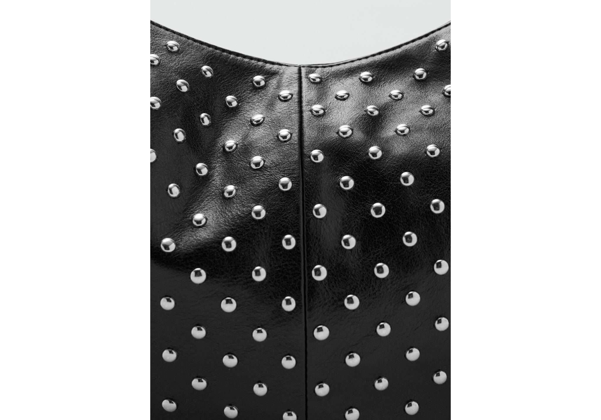 Oval studded shoulder bag - Details of the article 2