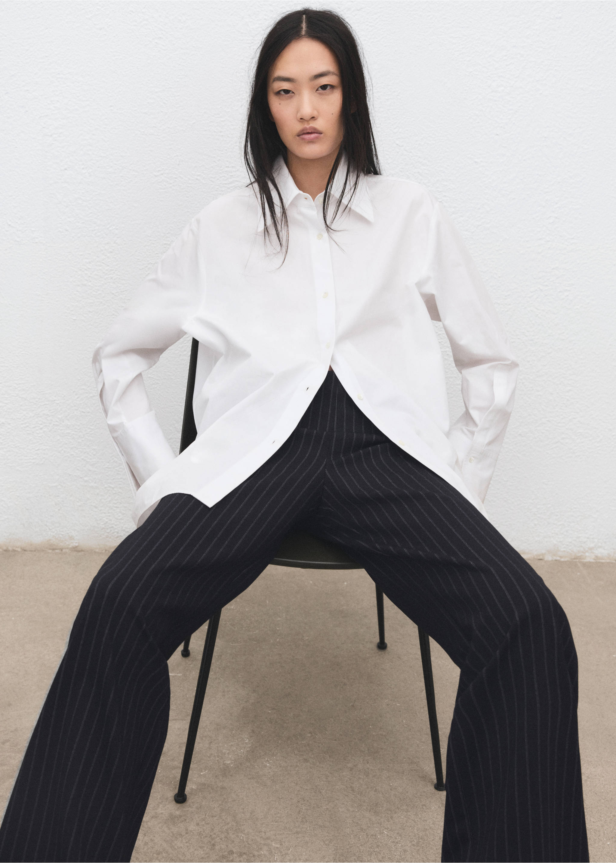 سروال مستقيم بخطوط بيضاء - تفاصيل المنتج 2, أزرق غامق. Ref: 27091278-00.