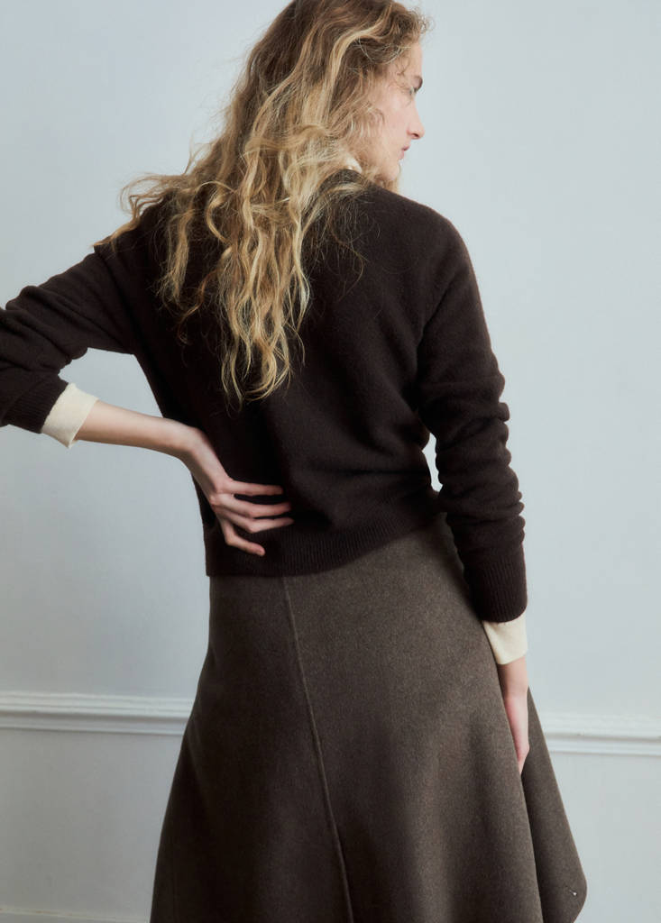 V-neck knitted cardigan — Chocolate