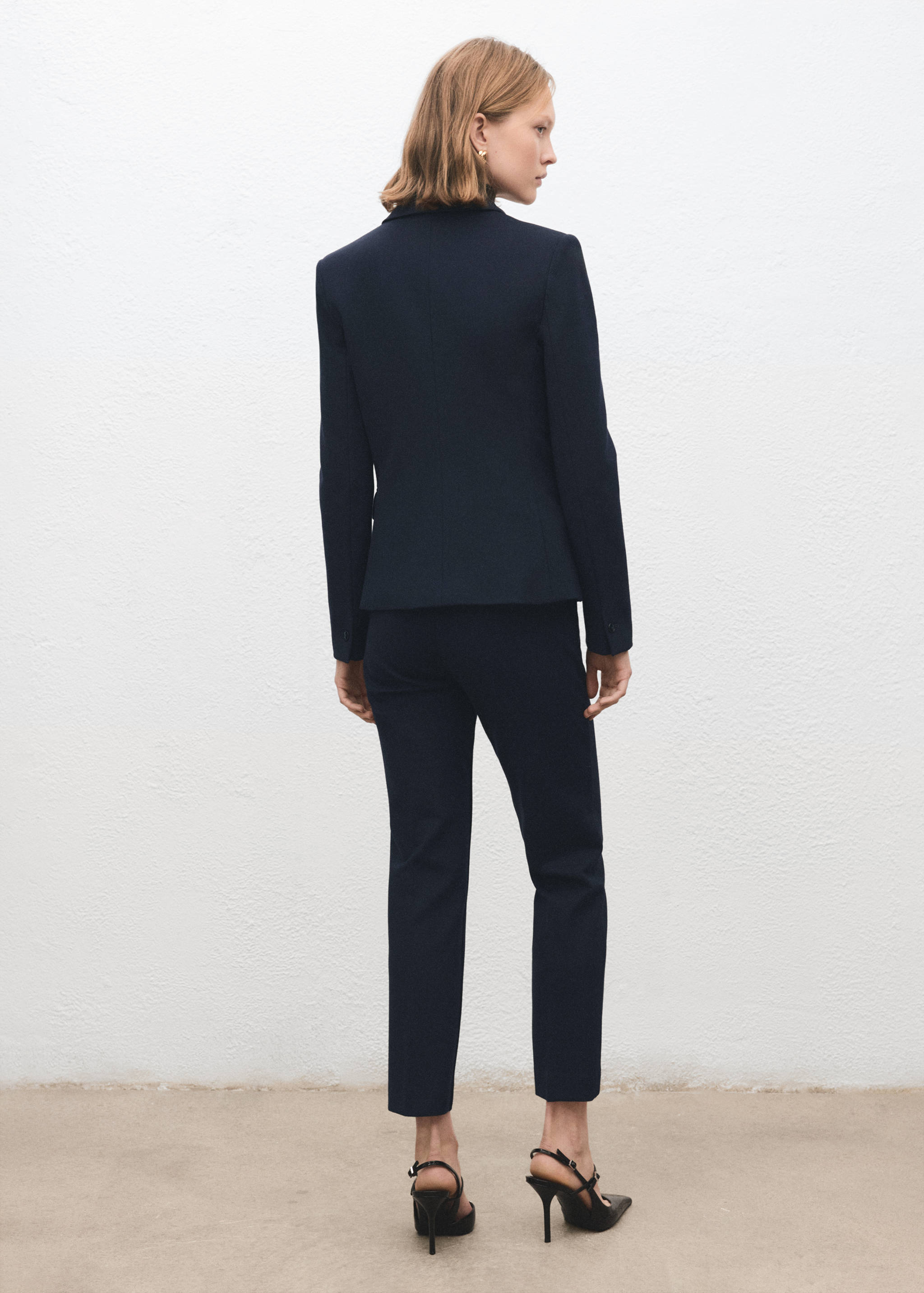 بليزر بدلة مُفصّلة - الجهة الخلفية للمنتج