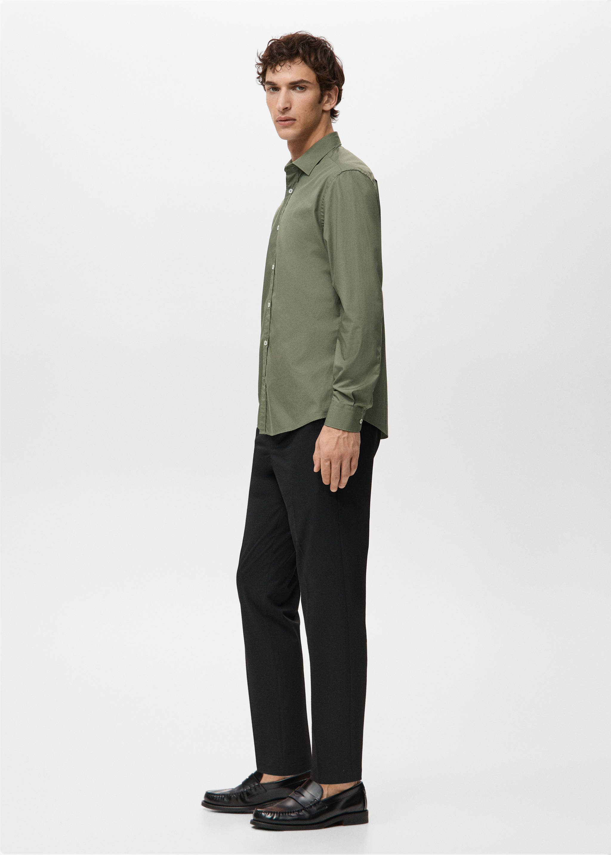 Regular-fit 100% cotton shirt - Details of the article 2, Khaki. Ref: 27091290-00.