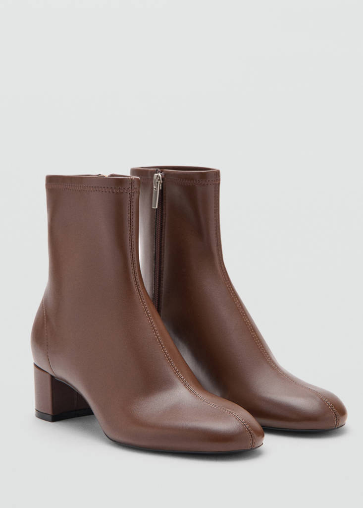 Round-toe block-heel ankle boots — Chocolate