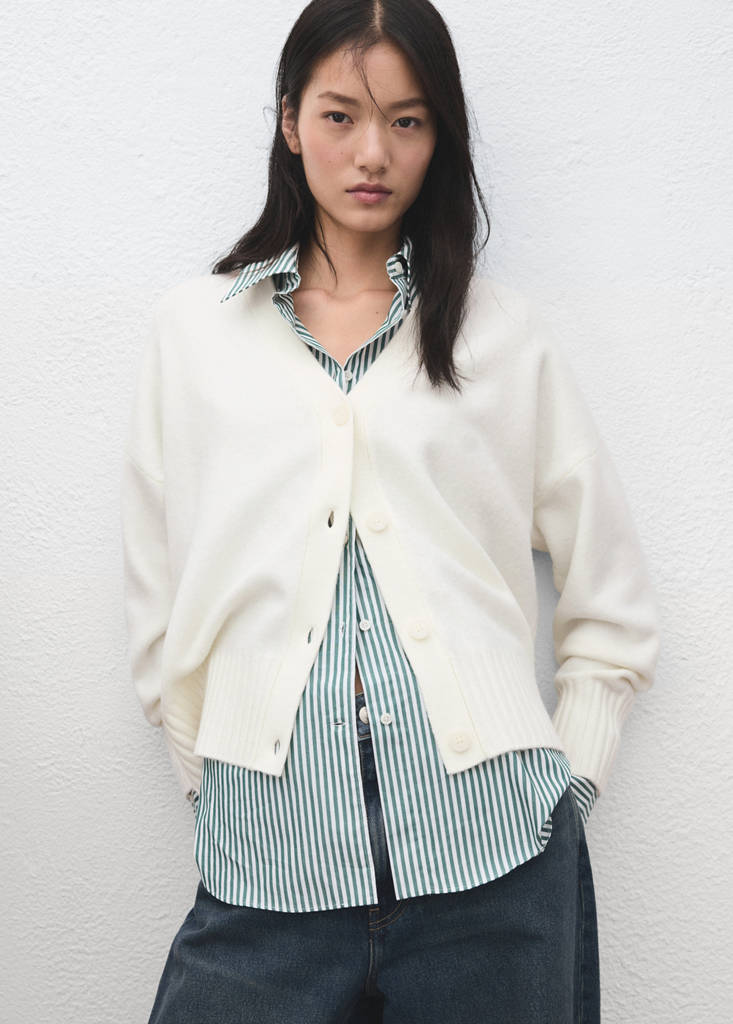 V-neck knitted cardigan — White