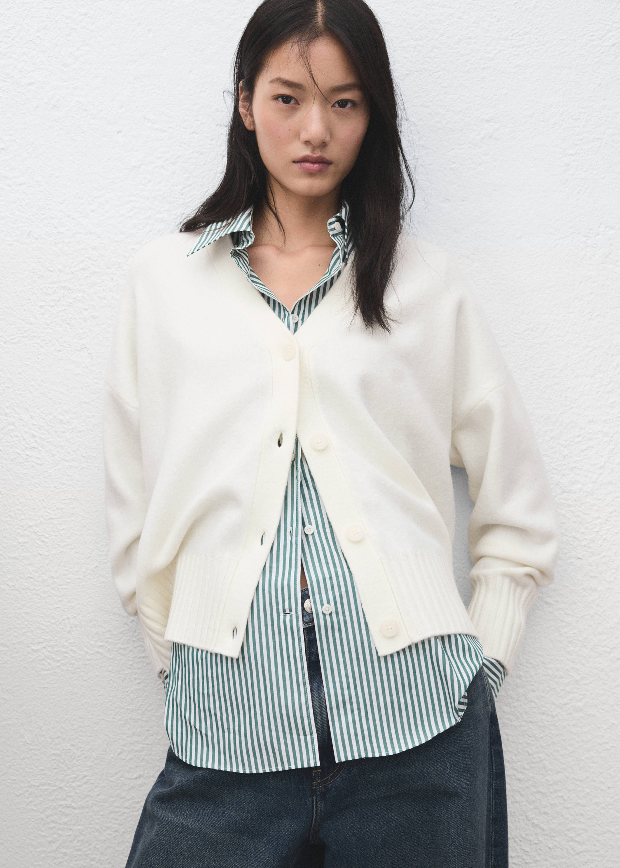 Cardigan maille col V - Plan moyen