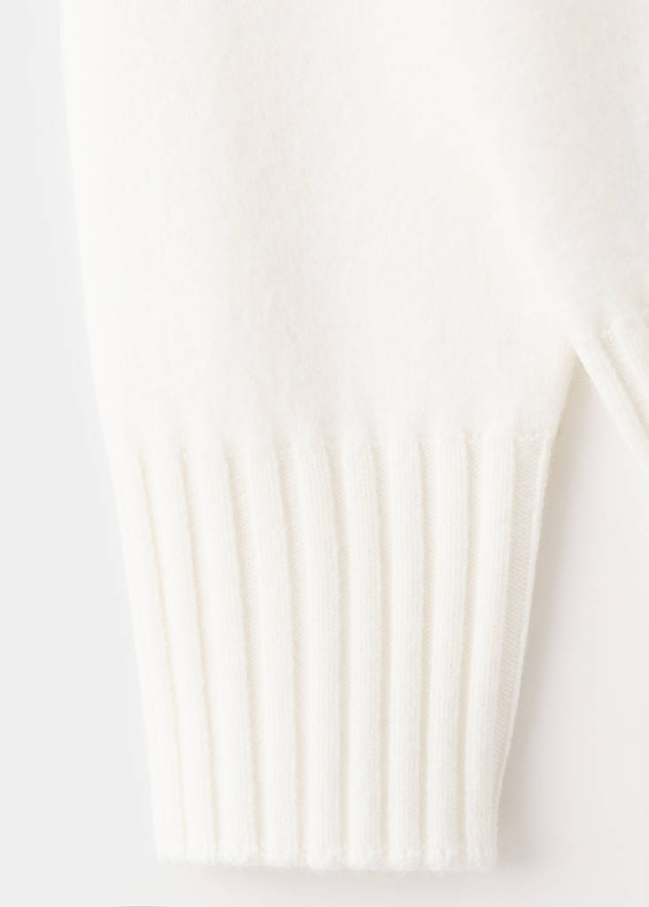 V-neck knitted cardigan — White