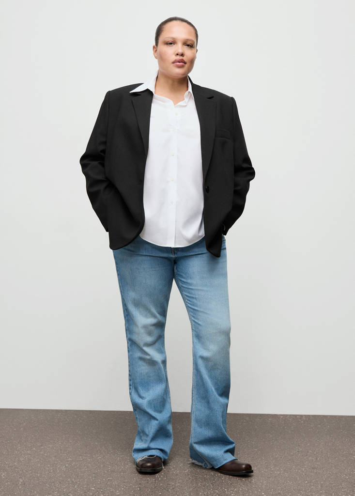 Straight suit jacket with lapel pockets — Black