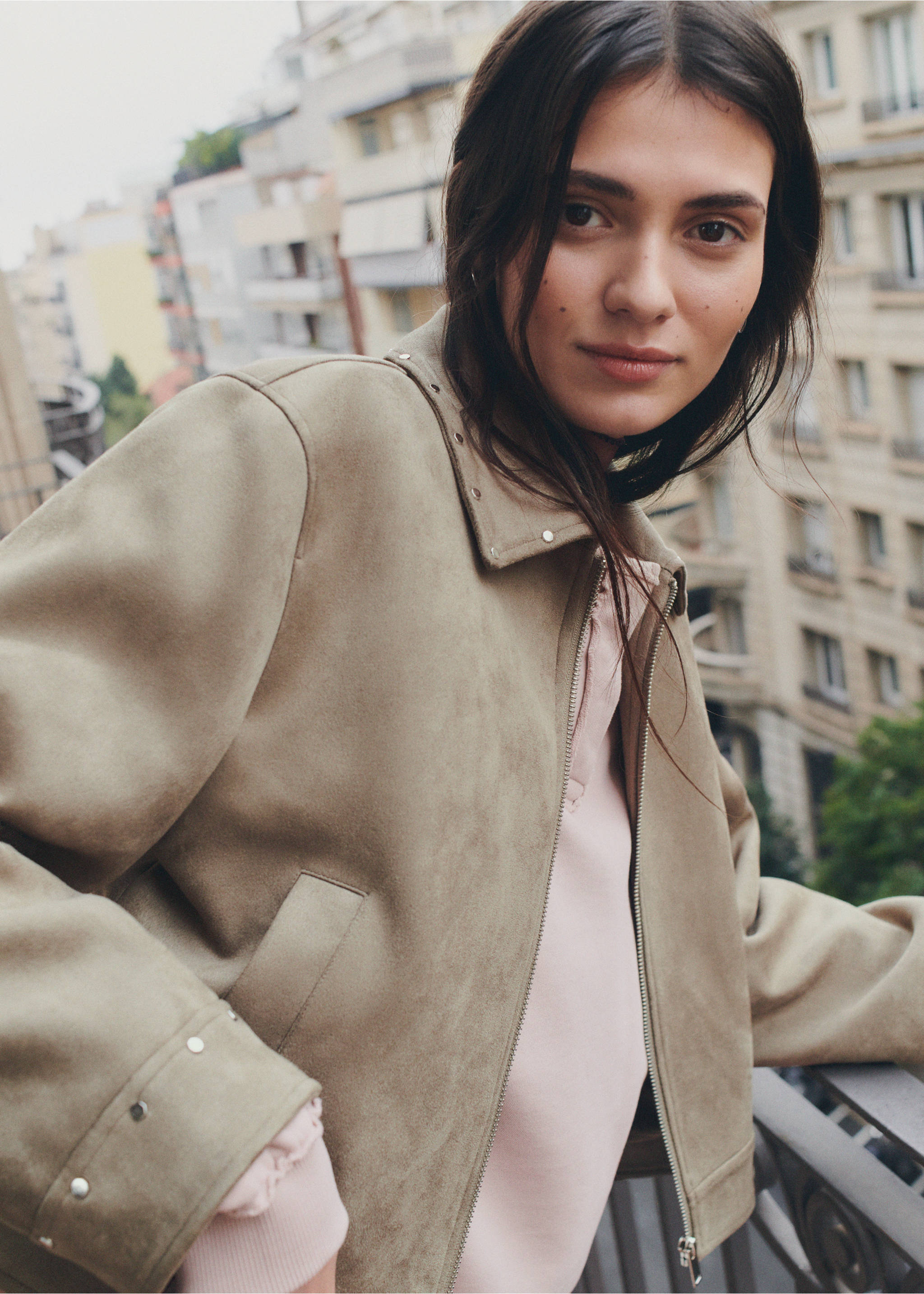 Suede effect jacket - Details of the article 6, Medium Green. Ref: 27091307-00.