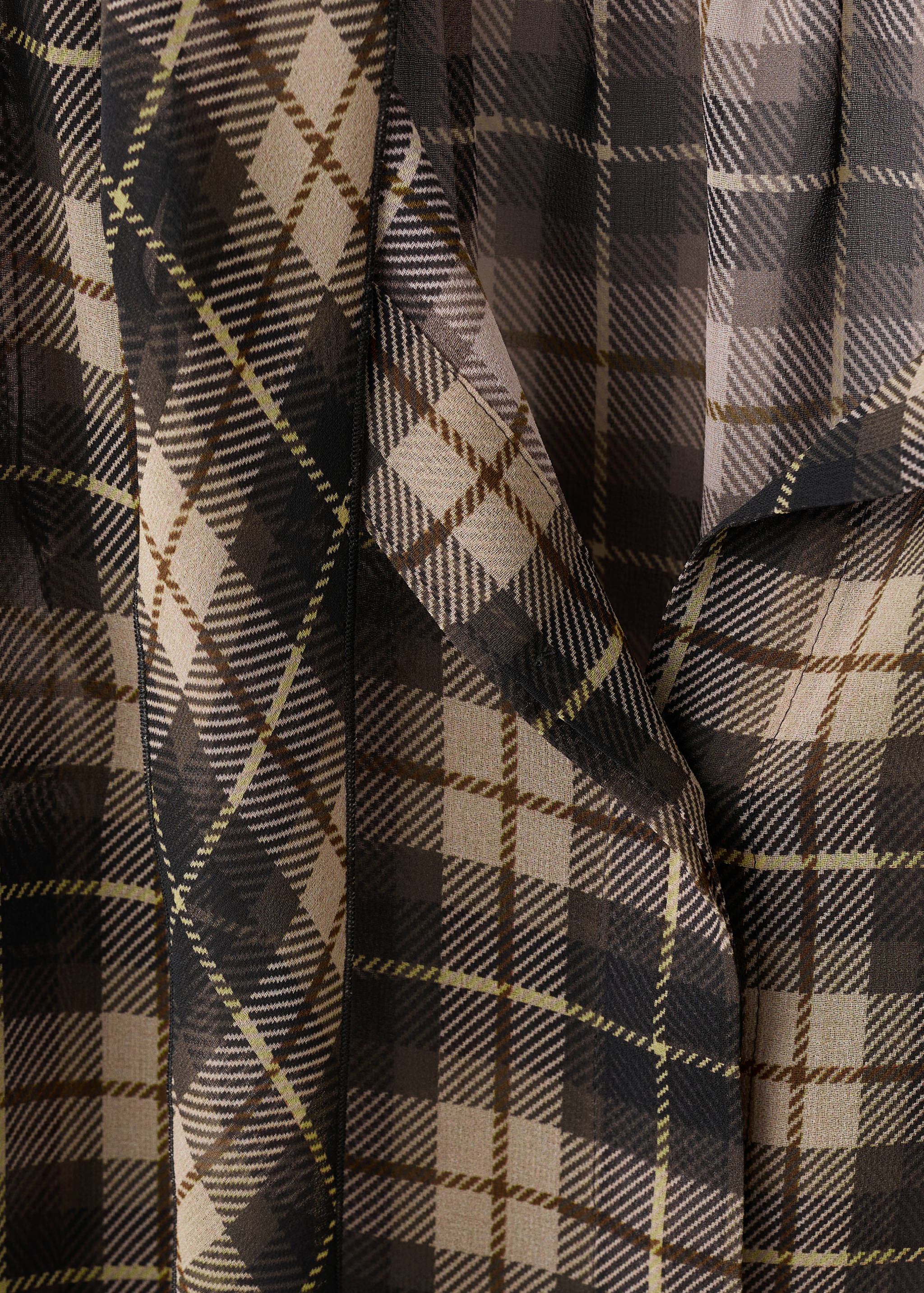 Blouse with check pattern and foulard collar - Details of the article 8