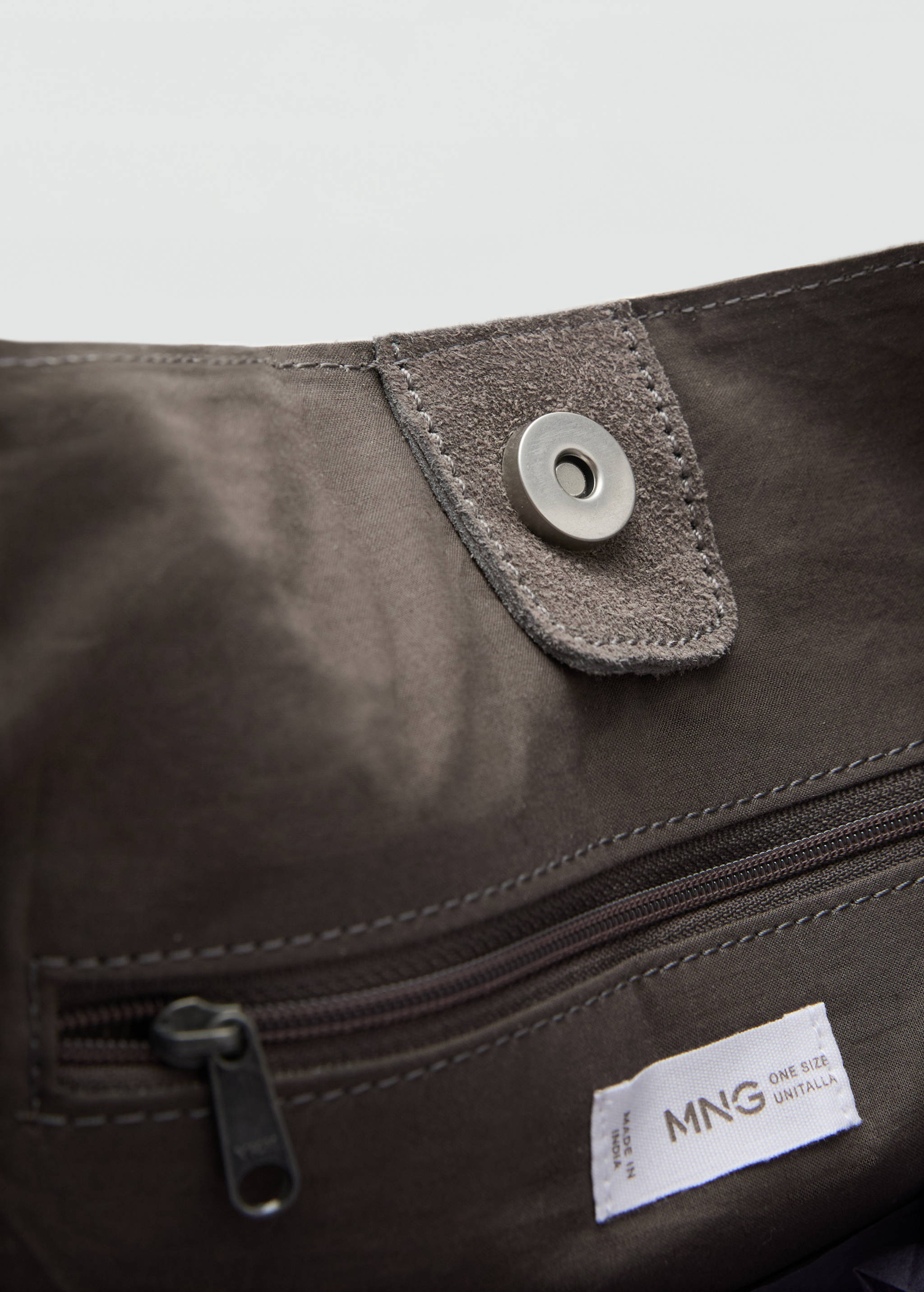 Suede tote bag - Details of the article 2