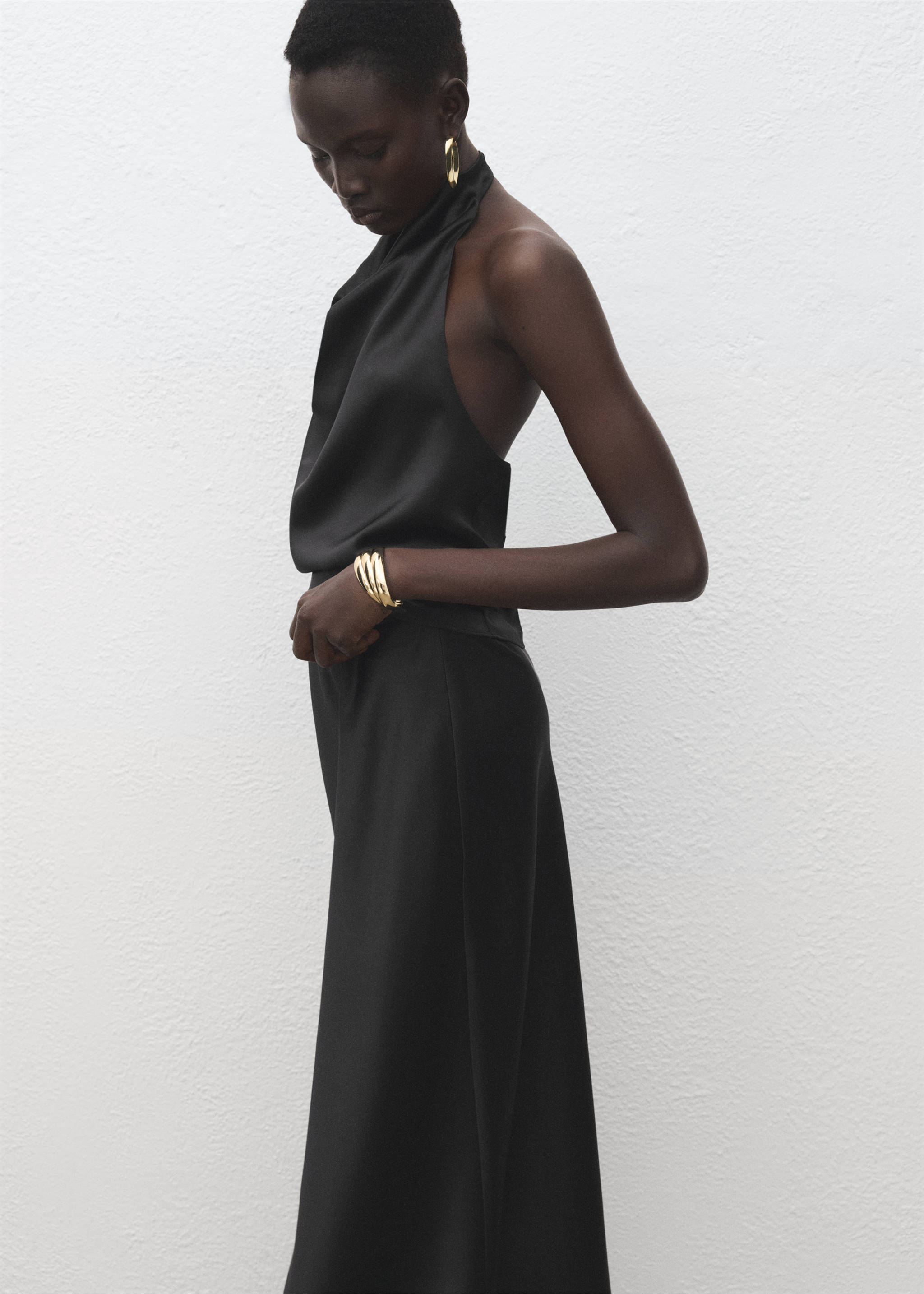 Satin long skirt - Details of the article 1, Black. Ref: 27091326-00.