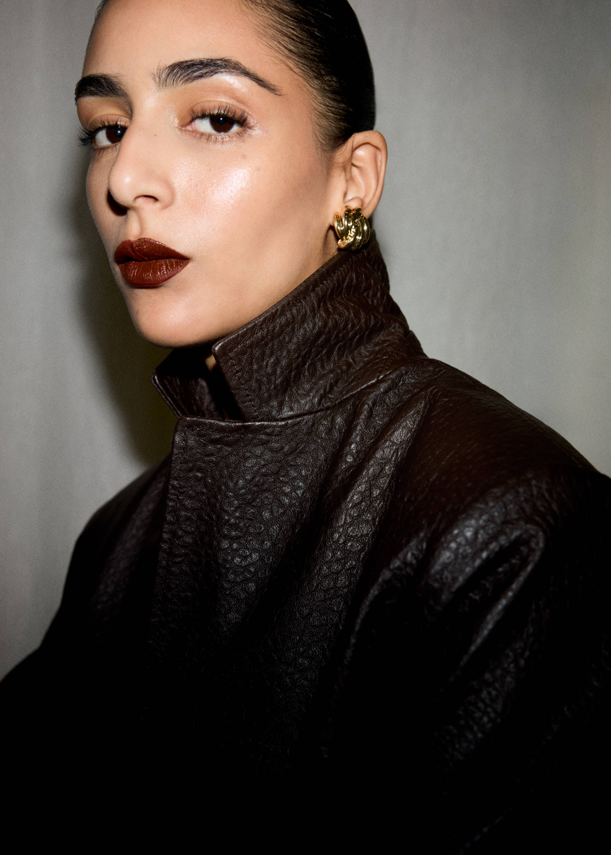 Leather jacket with buttons - Details of the article 1