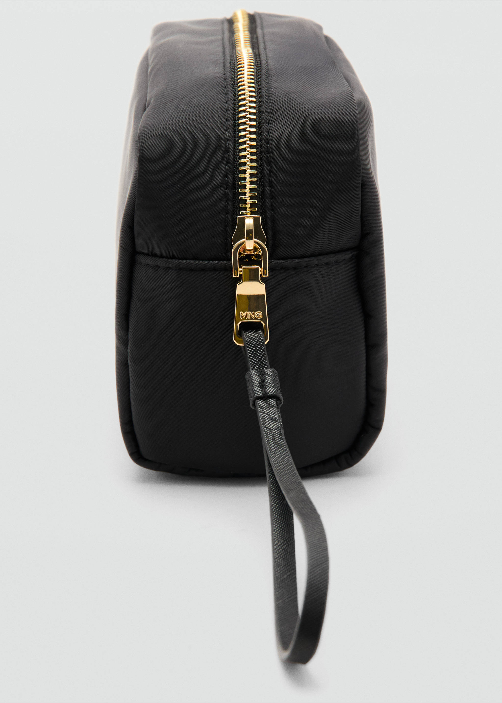 标志拉链洗漱包 - null, 黑色. Ref: 27091332-00.