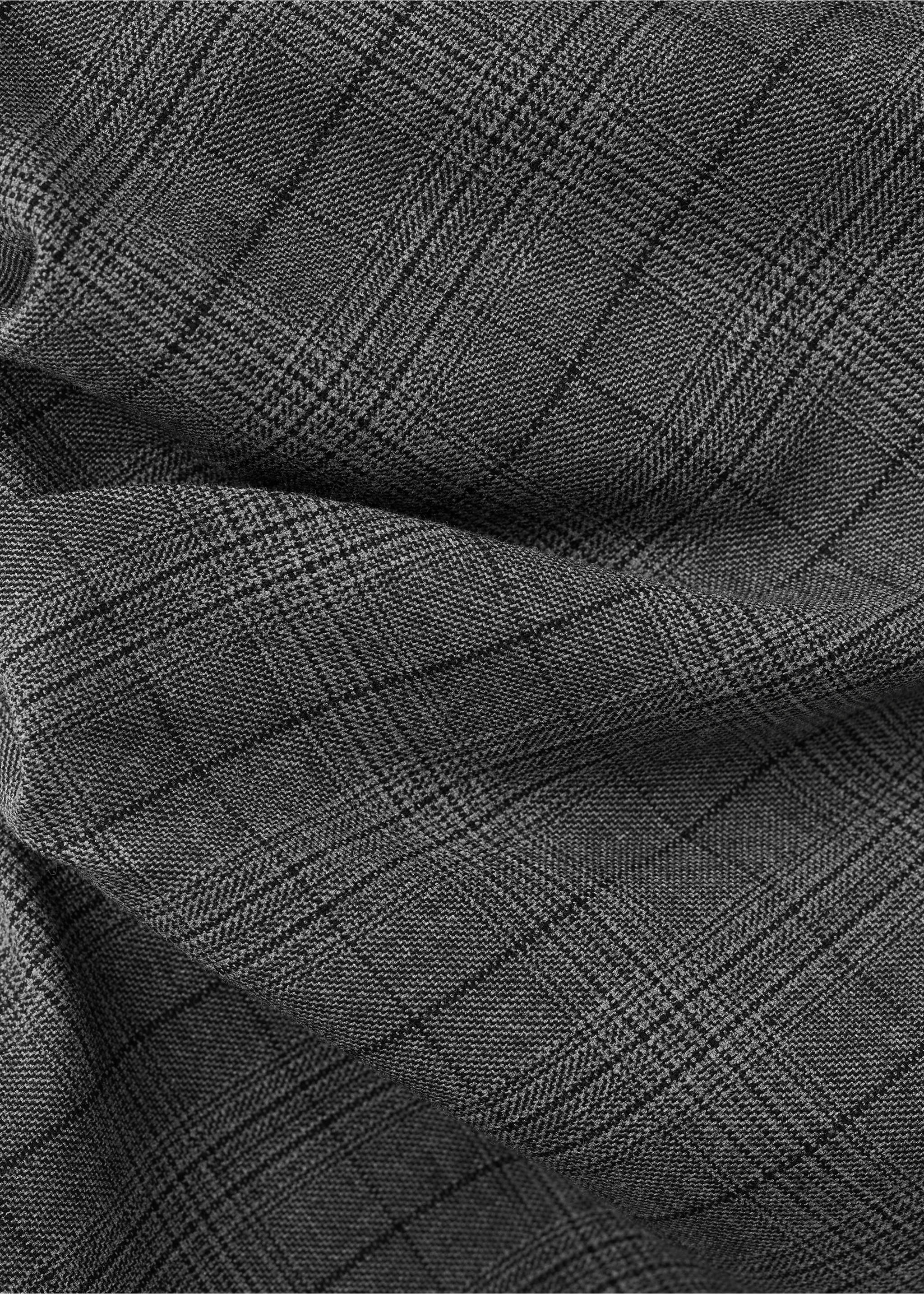 Asymmetrical check top - Details of the article 8, Grey. Ref: 27091338-00.