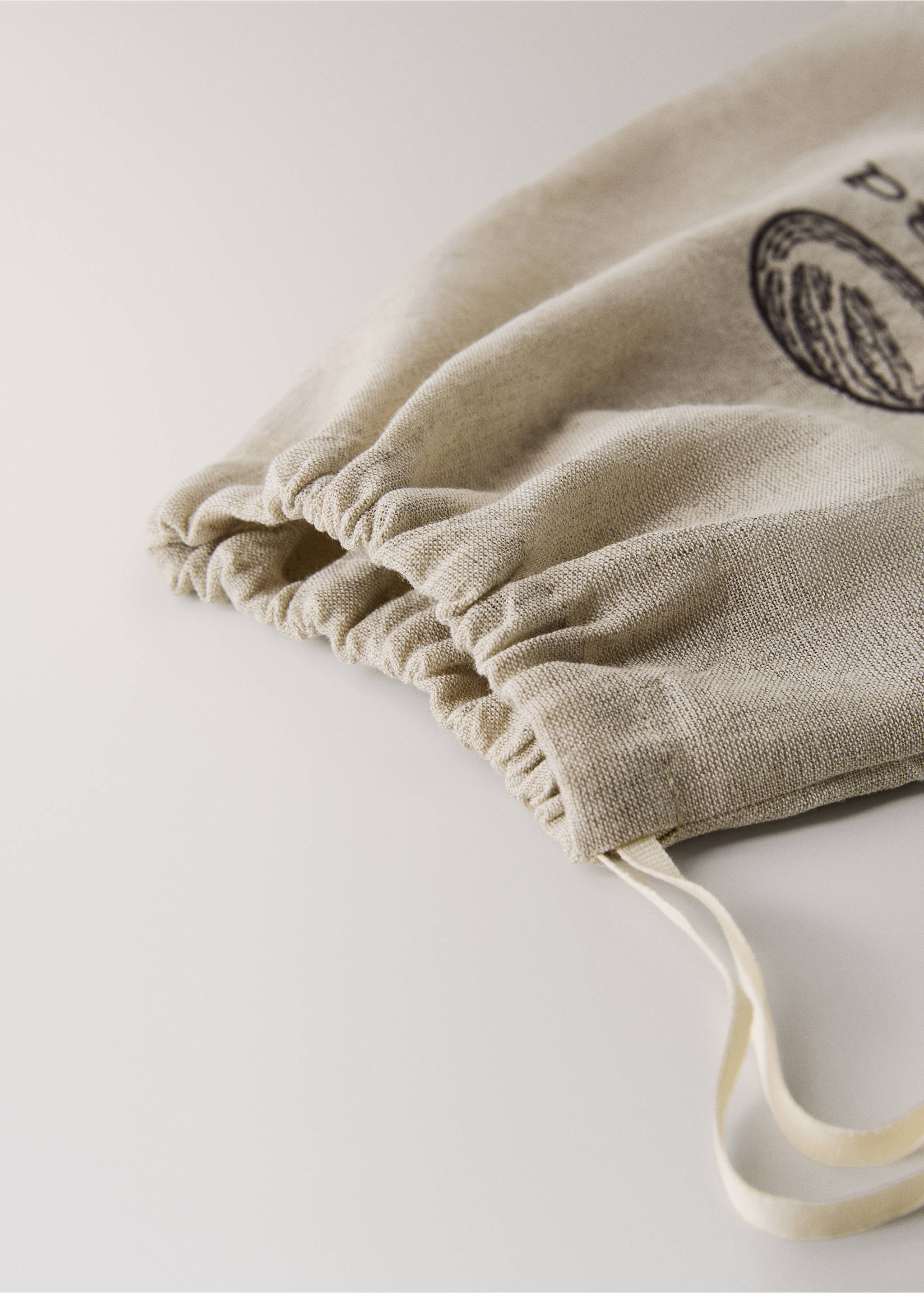 Small linen-cotton blend breadbasket - Details of the article 1, Light/Pastel Brown. Ref: 27091339-00.