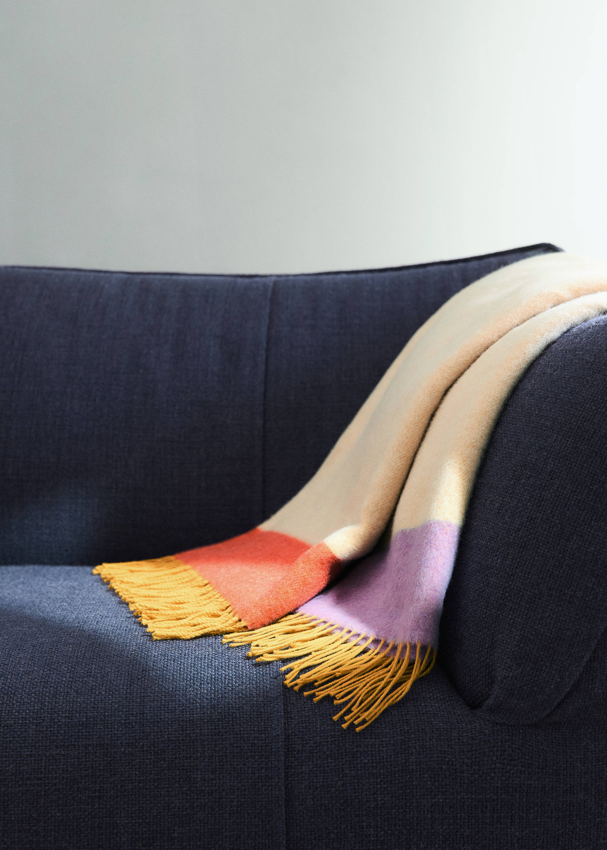 Wool and cotton blanket in colours - General plane