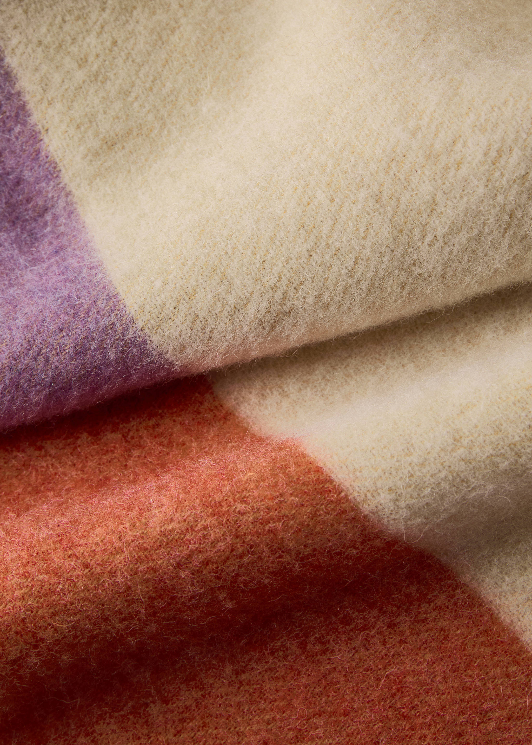 Wool and cotton blanket in colours - Details of the article 1