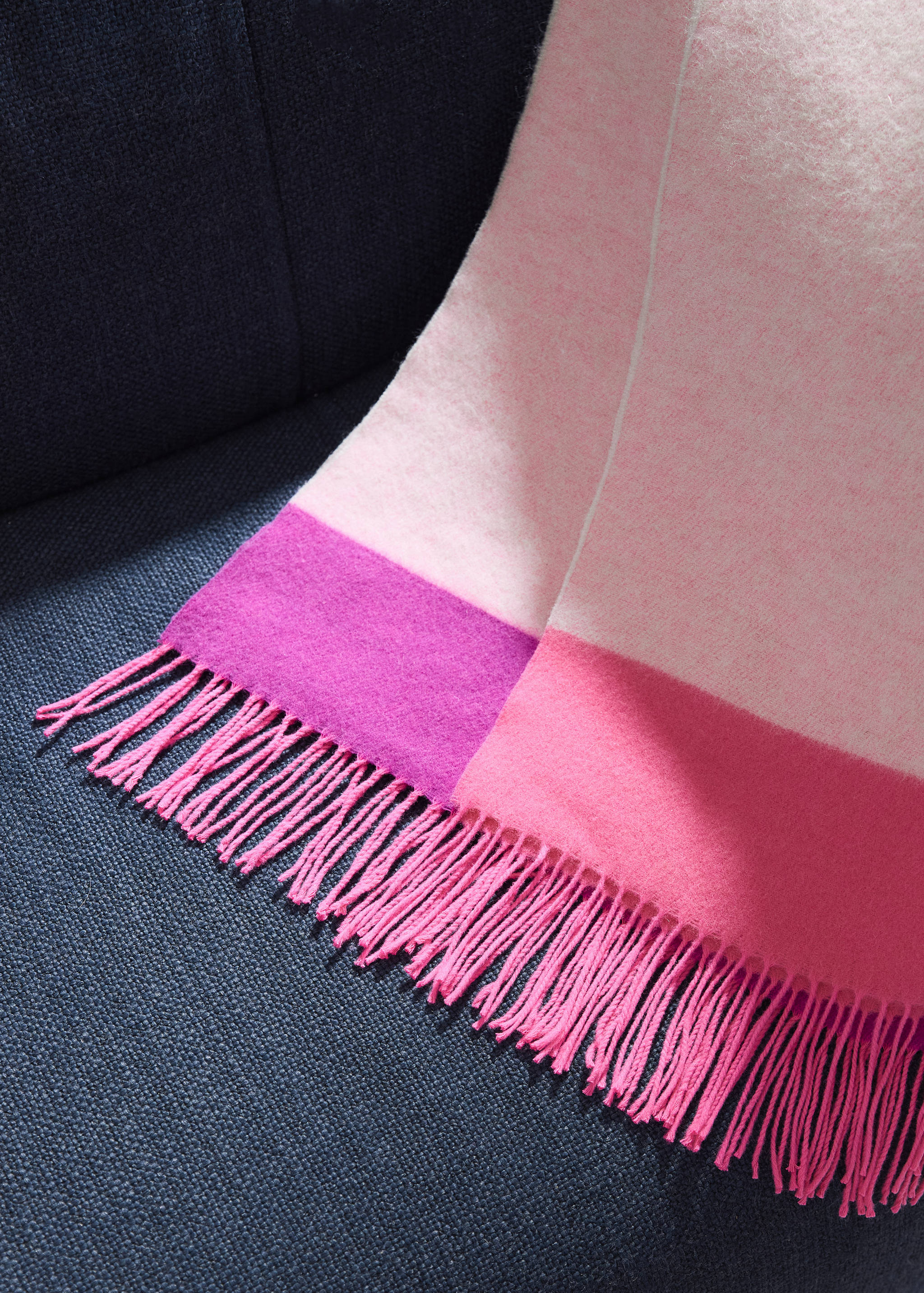 Wool and cotton blanket in colours - General plane