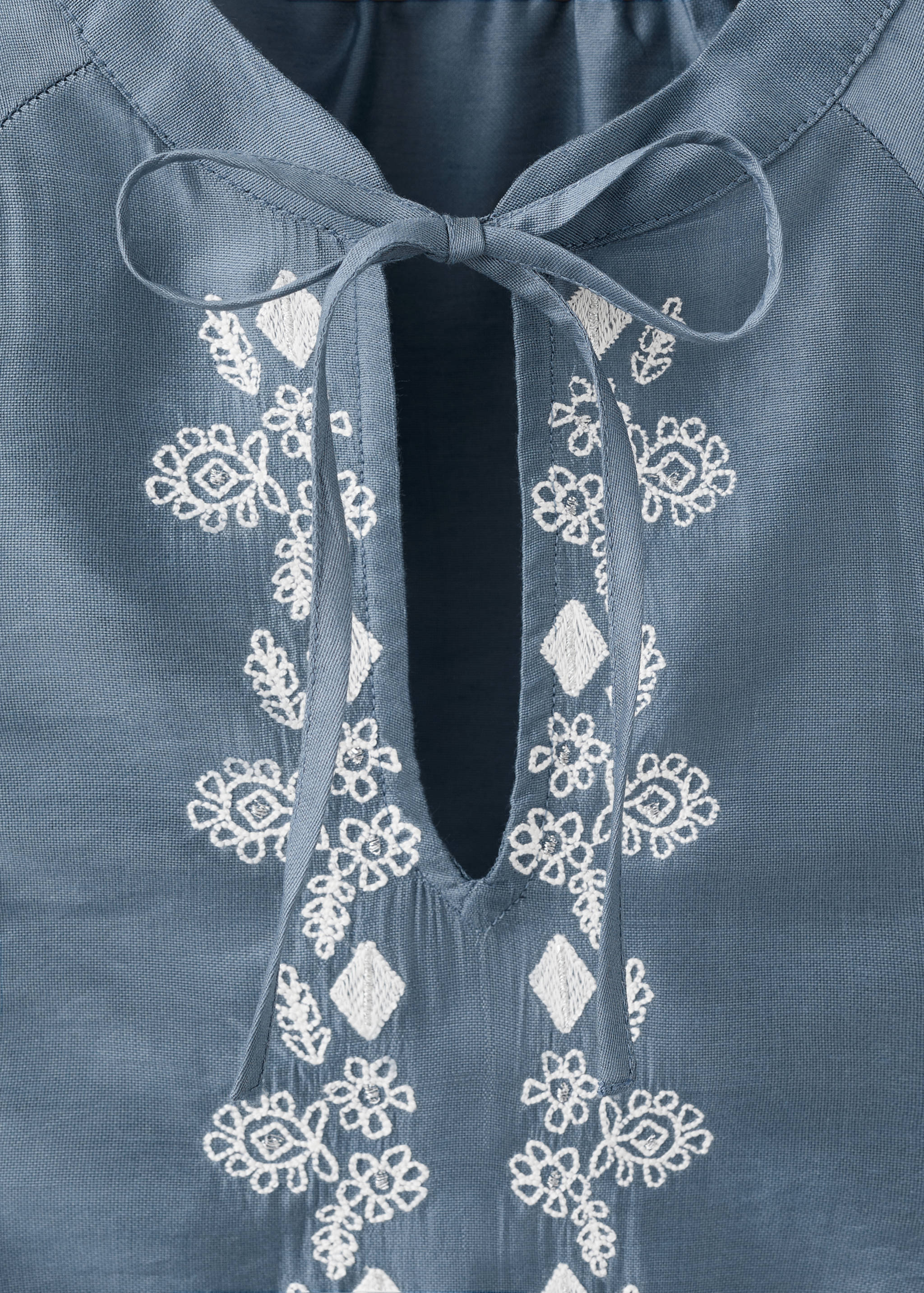 Blouse brodée nœud - Détail de l'article 8