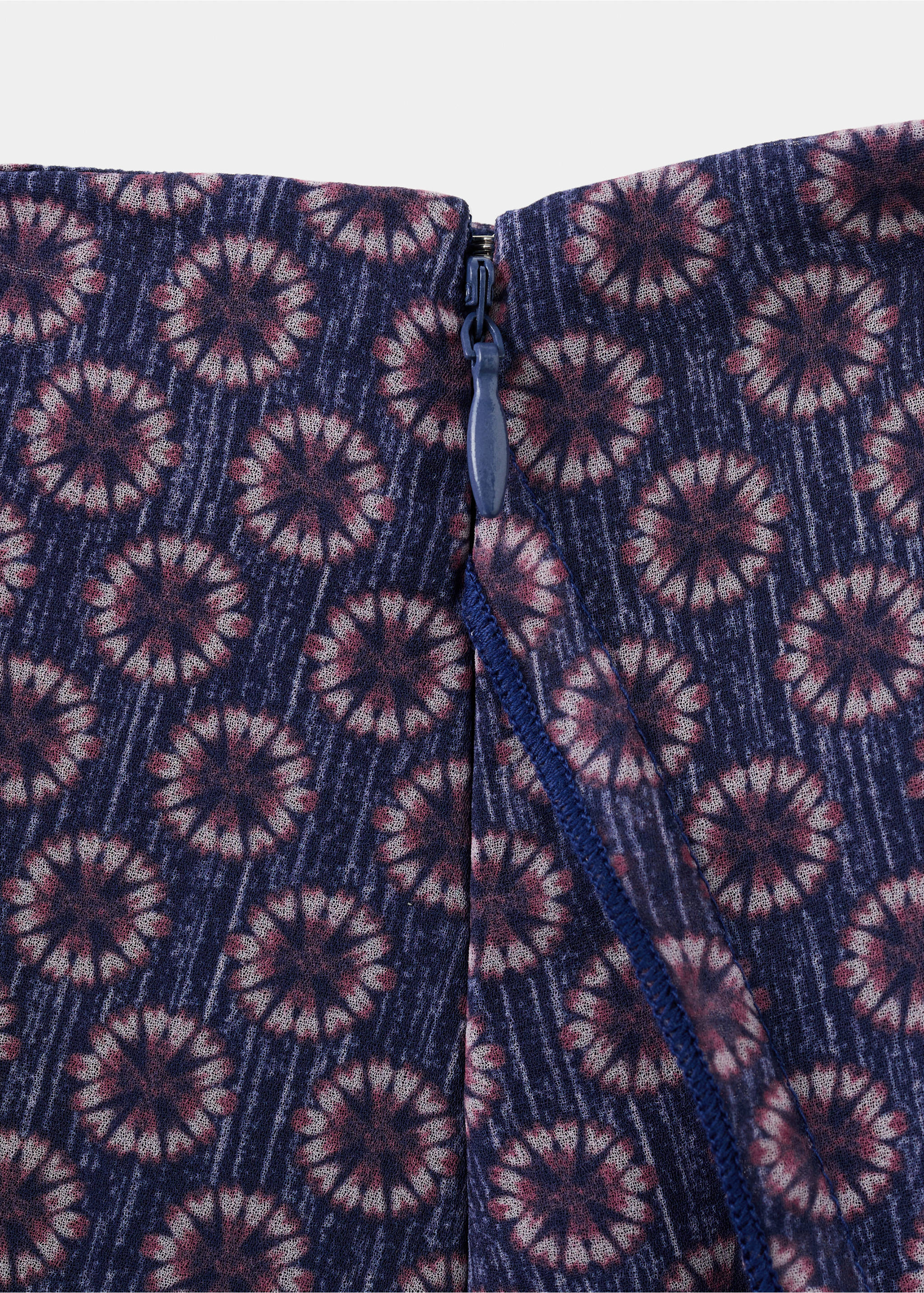 Floral long skirt - Details of the article 8, Navy. Ref: 27091510-00.