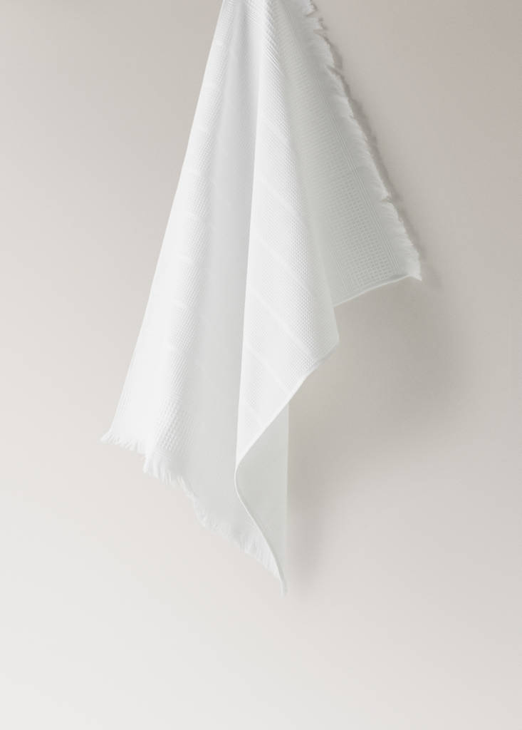 Waffle kitchen tea towel with fringes — White