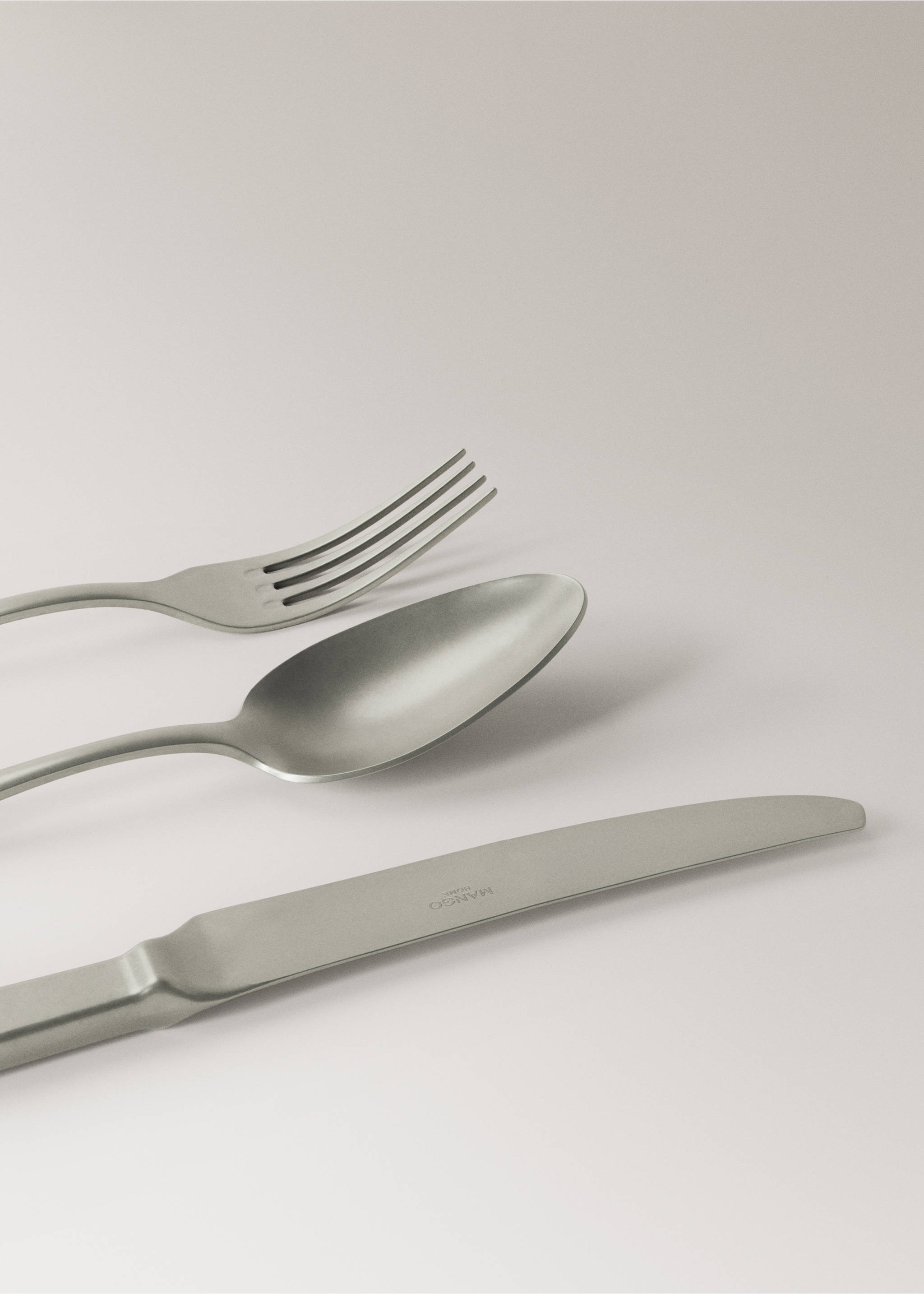 Three-piece matte stainless steel cutlery set - Details of the article 1, Grey. Ref: 27091521-00.
