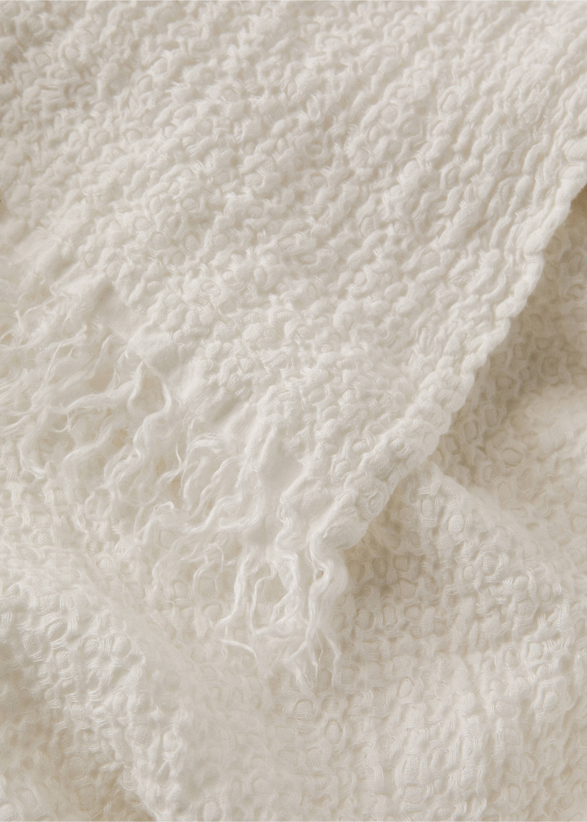 Pătură din 100% in cu margini franjurate - Detaliu al articolului 2, Alb-murdar. Ref: 27091524-00.