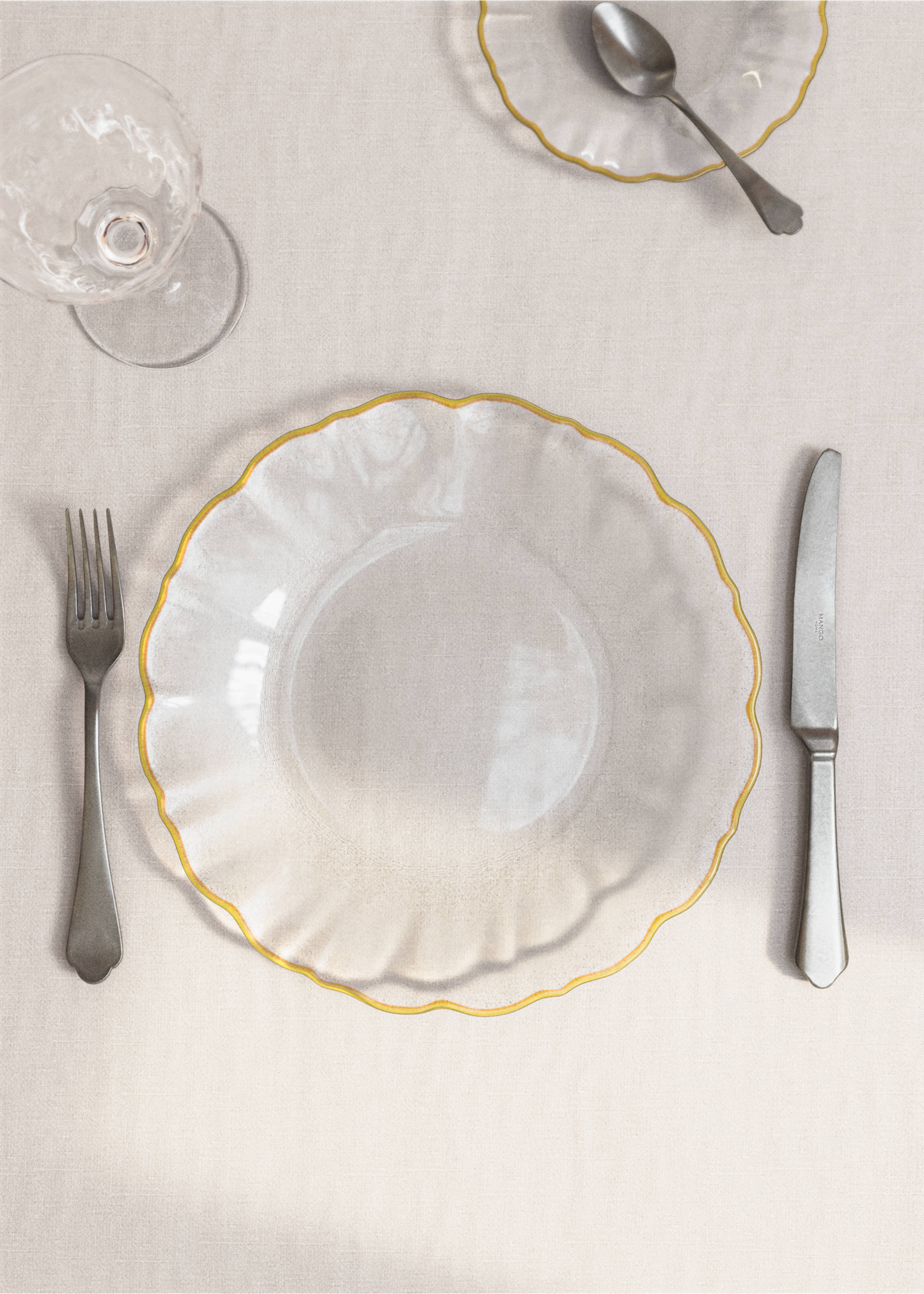 Flat glass contrast dinner plate - General plane, Ice Grey. Ref: 27091529-00.