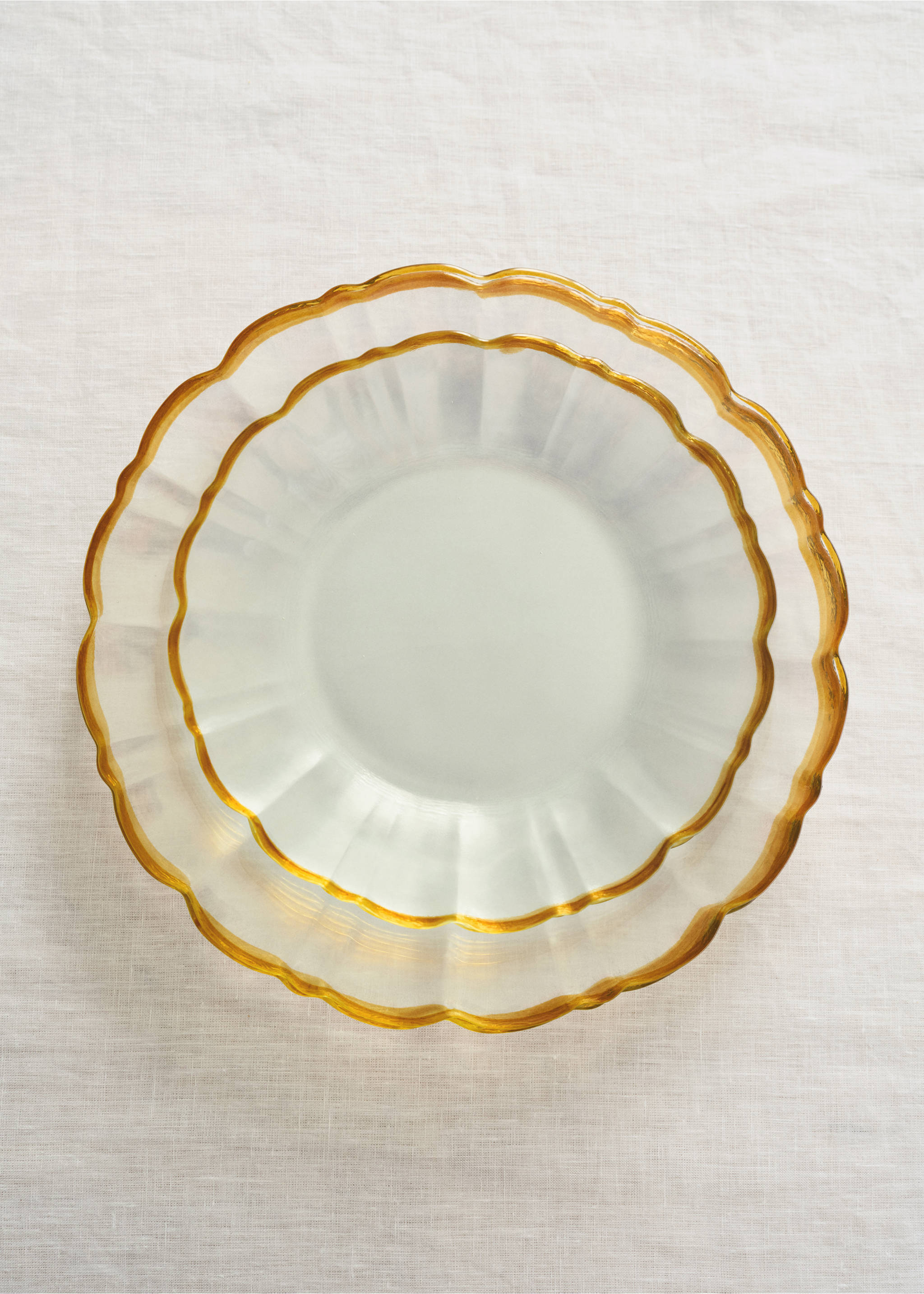 Flat glass contrast dinner plate - Details of the article 6, Ice Grey. Ref: 27091529-00.